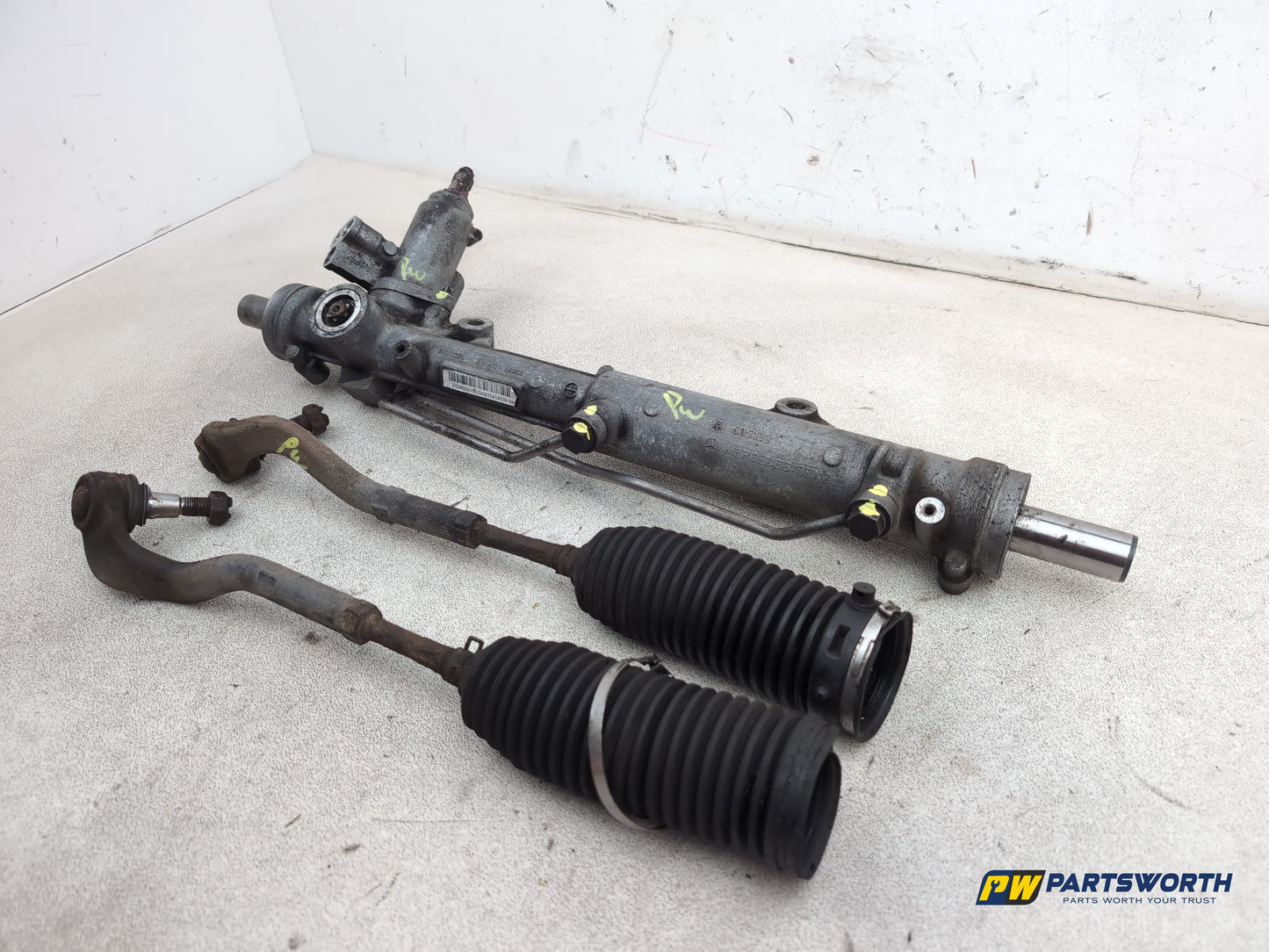 Mercedes-Benz E220 E-Class W212 Power Steering Rack 2009-2016 - photo 2
