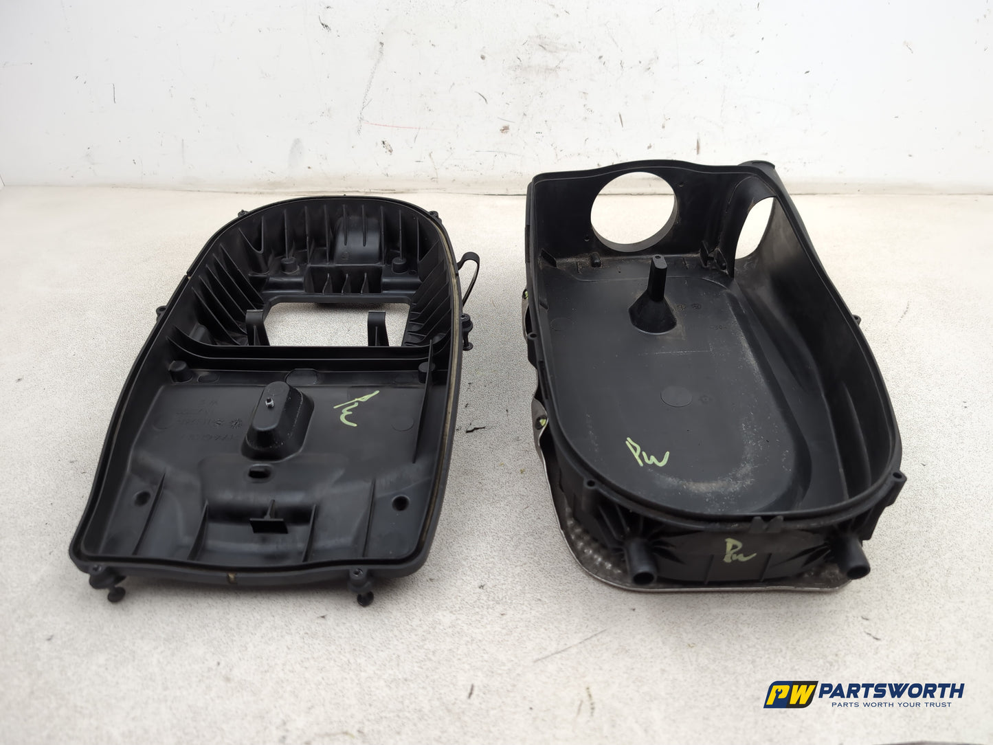 Mercedes-Benz E220 E-Class W212 Air Filter Airbox Housing A6510901101 2009-2016 - photo 8