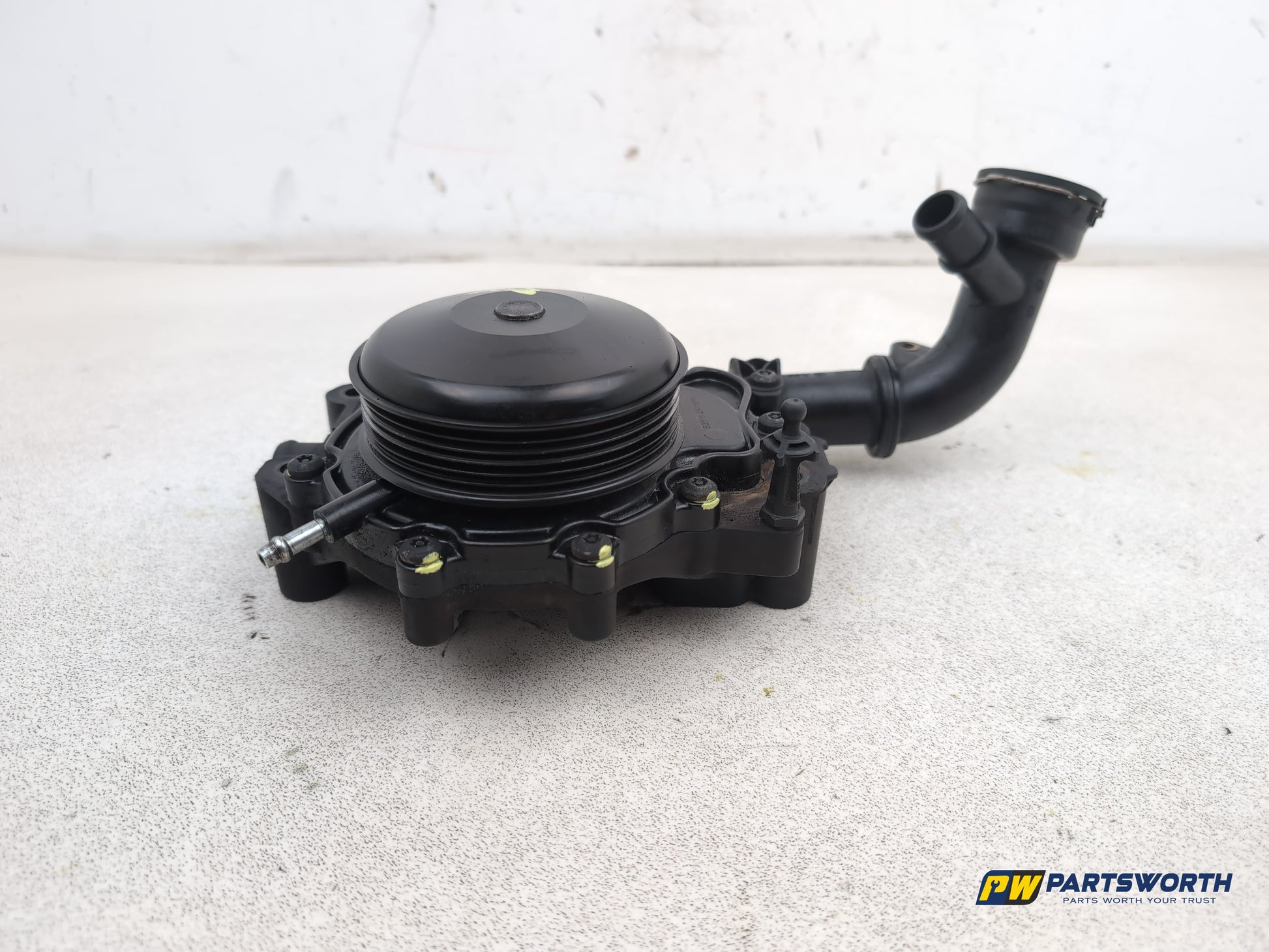 Mercedes-Benz E220 E-Class W212 1.2 Diesel Water Pump Housing A6512002001 - photo 2