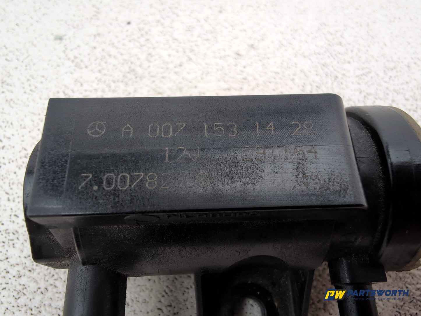 Mercedes-Benz E220 E-Class W212 Turbo Vacuum Solenoid Valve A0071531428 - photo 2
