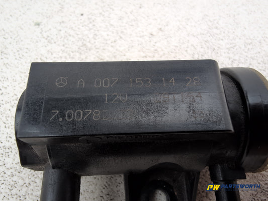 Mercedes-Benz E220 E-Class W212 Turbo Vacuum Solenoid Valve A0071531428 - photo 2