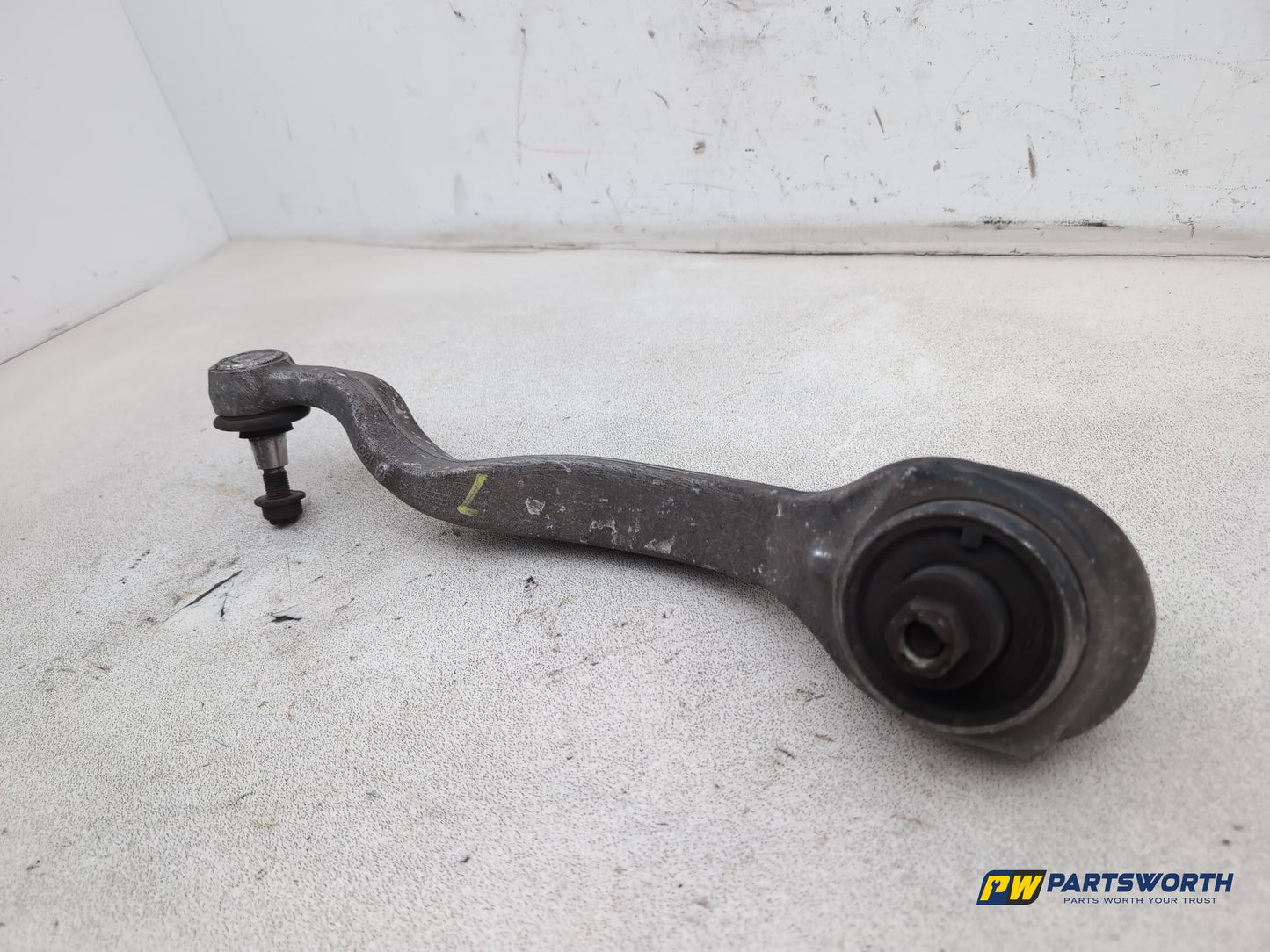 Mercedes-Benz E220 E-Class W212 Lower Arm Wishbone Front Left Side 2009-2013 - photo 2