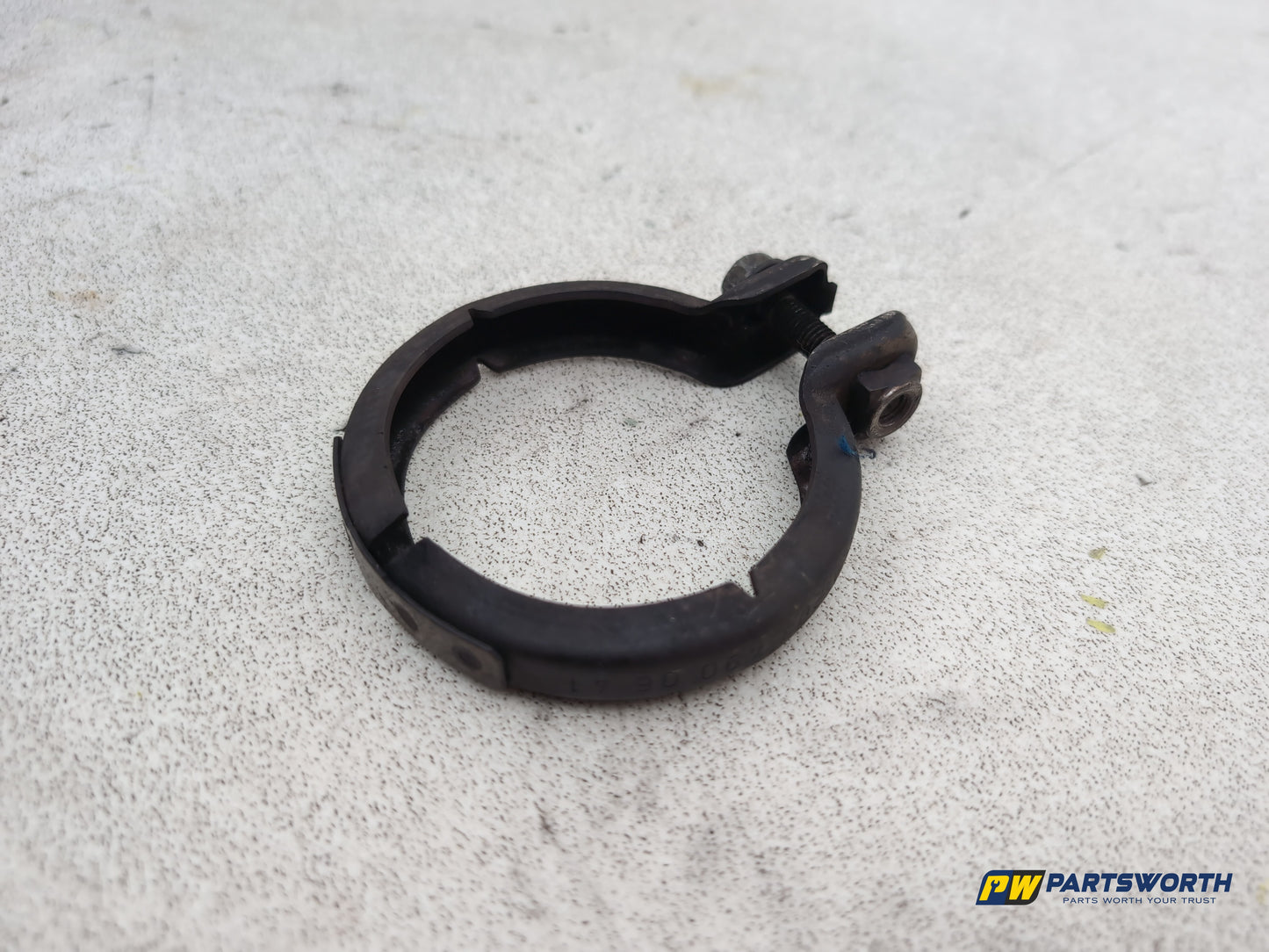 Mercedes-Benz E220 E-Class W212 Front Exhaust Pipe Clamp A2034900641 2009-2016 - photo 2