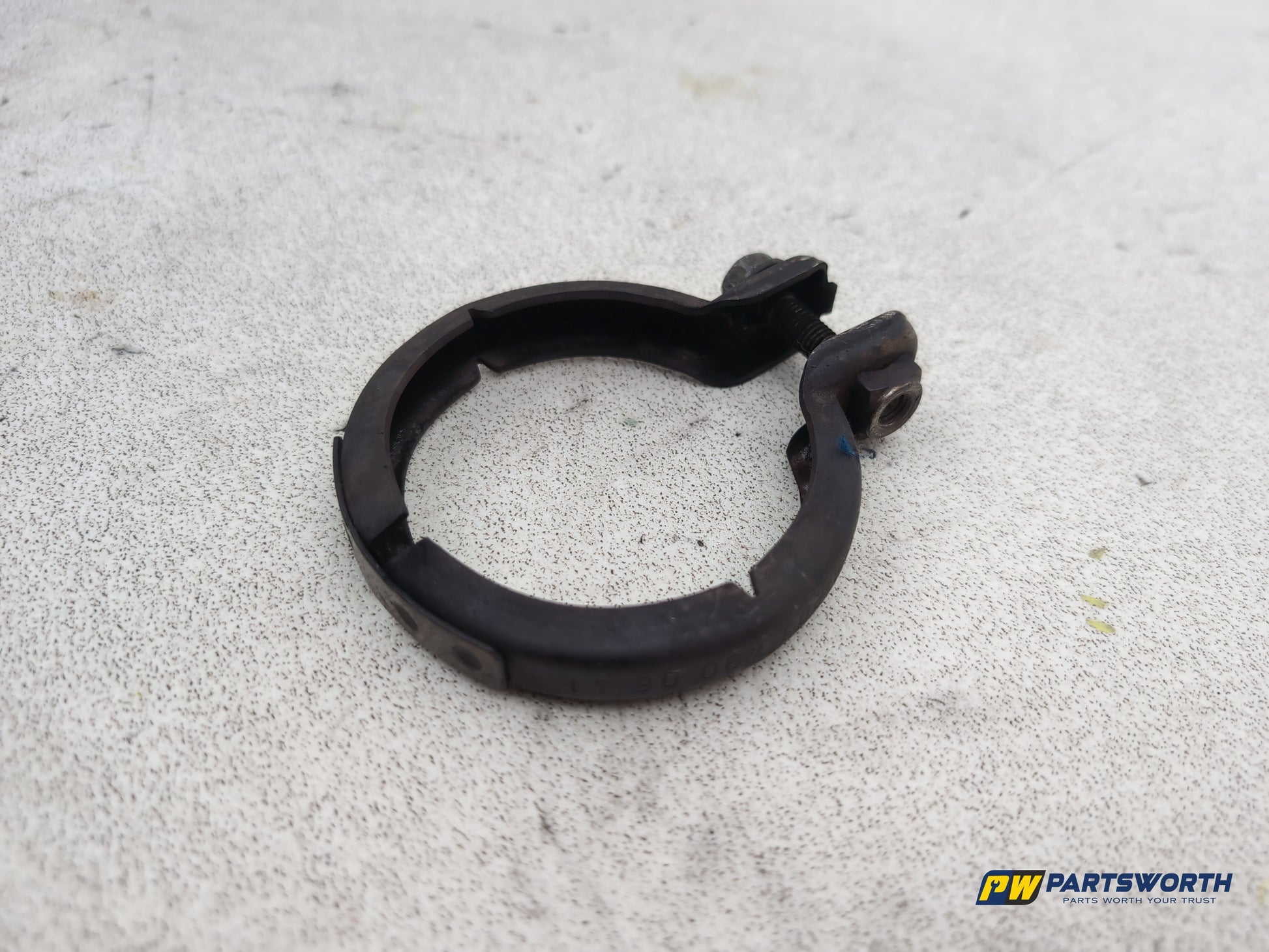 Mercedes-Benz E220 E-Class W212 Front Exhaust Pipe Clamp A2034900641 2009-2016 - photo 2