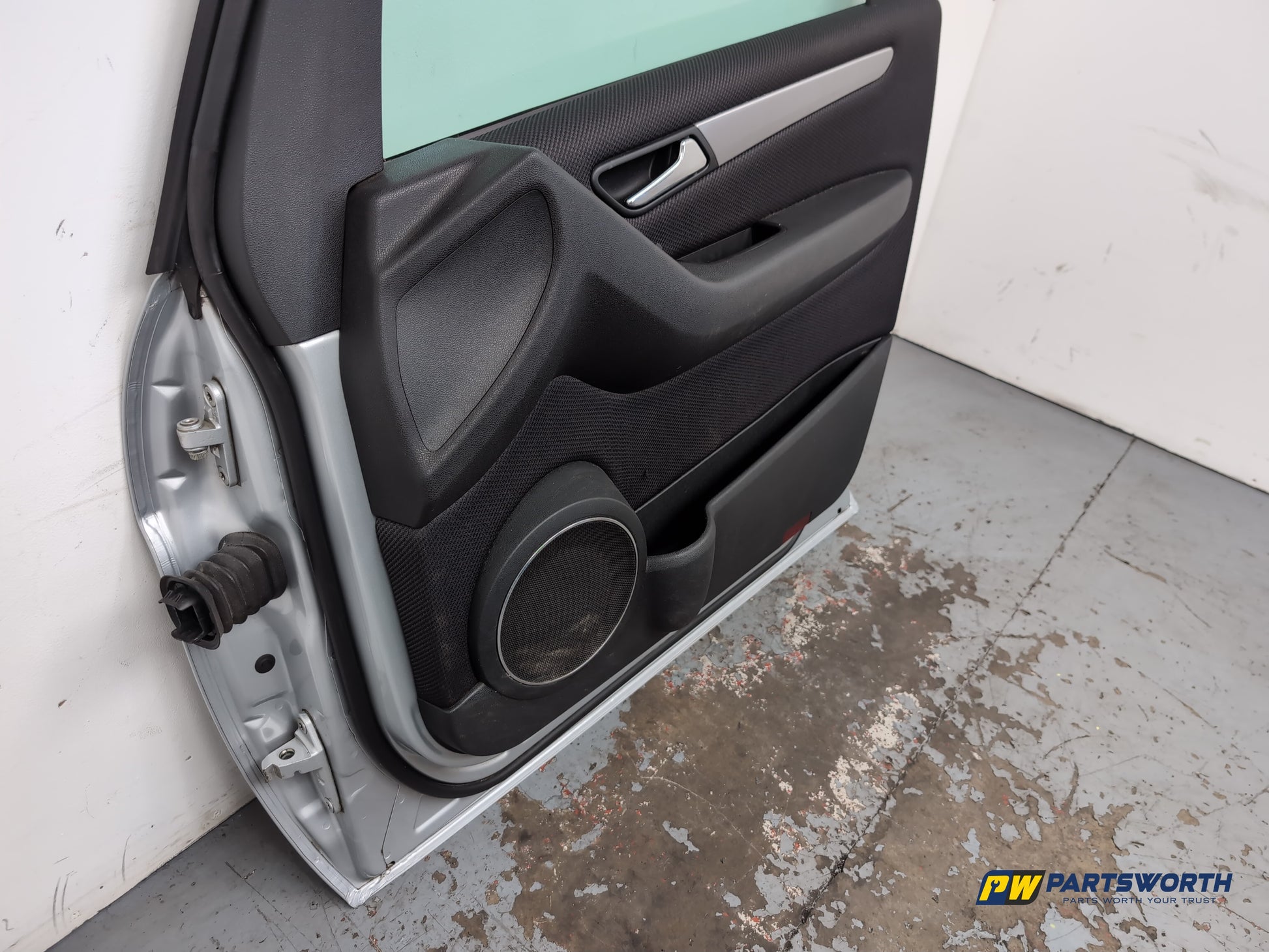 Door Front RH 14