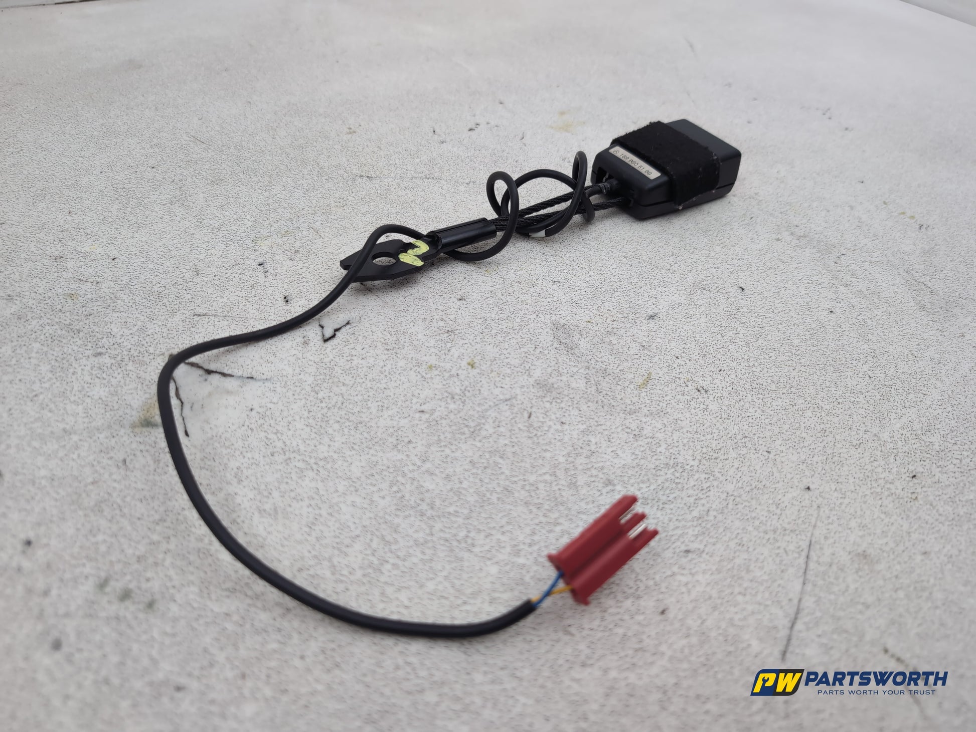 Mercedes-Benz B200 B-Class W245 Seat Belt Buckle Front Rh Driver Side 1698605169 - photo 2