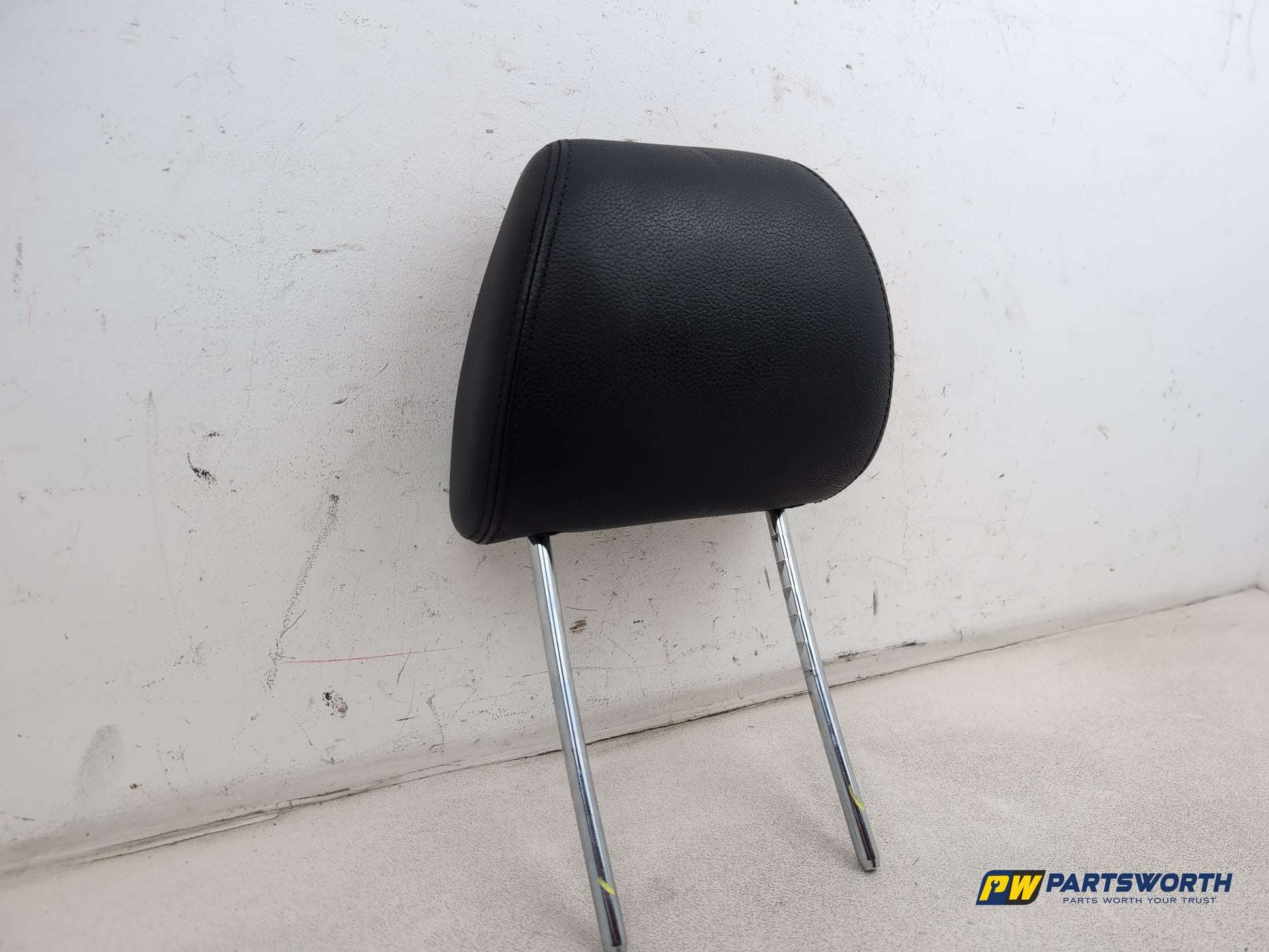 Mercedes-Benz B200 B-Class W245 Front Right Headrest 2005-2011 - photo 2