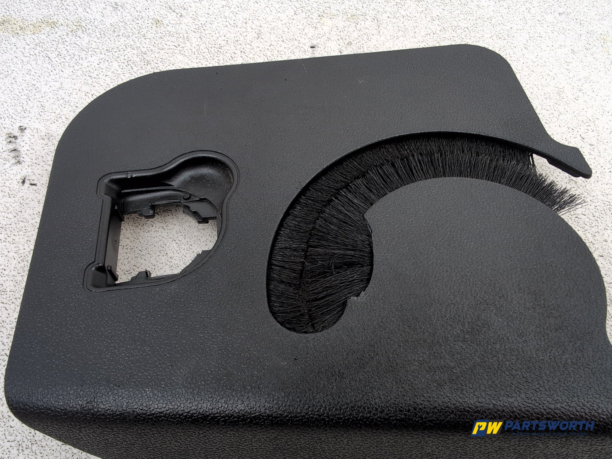 Mercedes-Benz B200 B-Class W245 Drivers Side Rear Boot Trim A1696900207 - photo 2