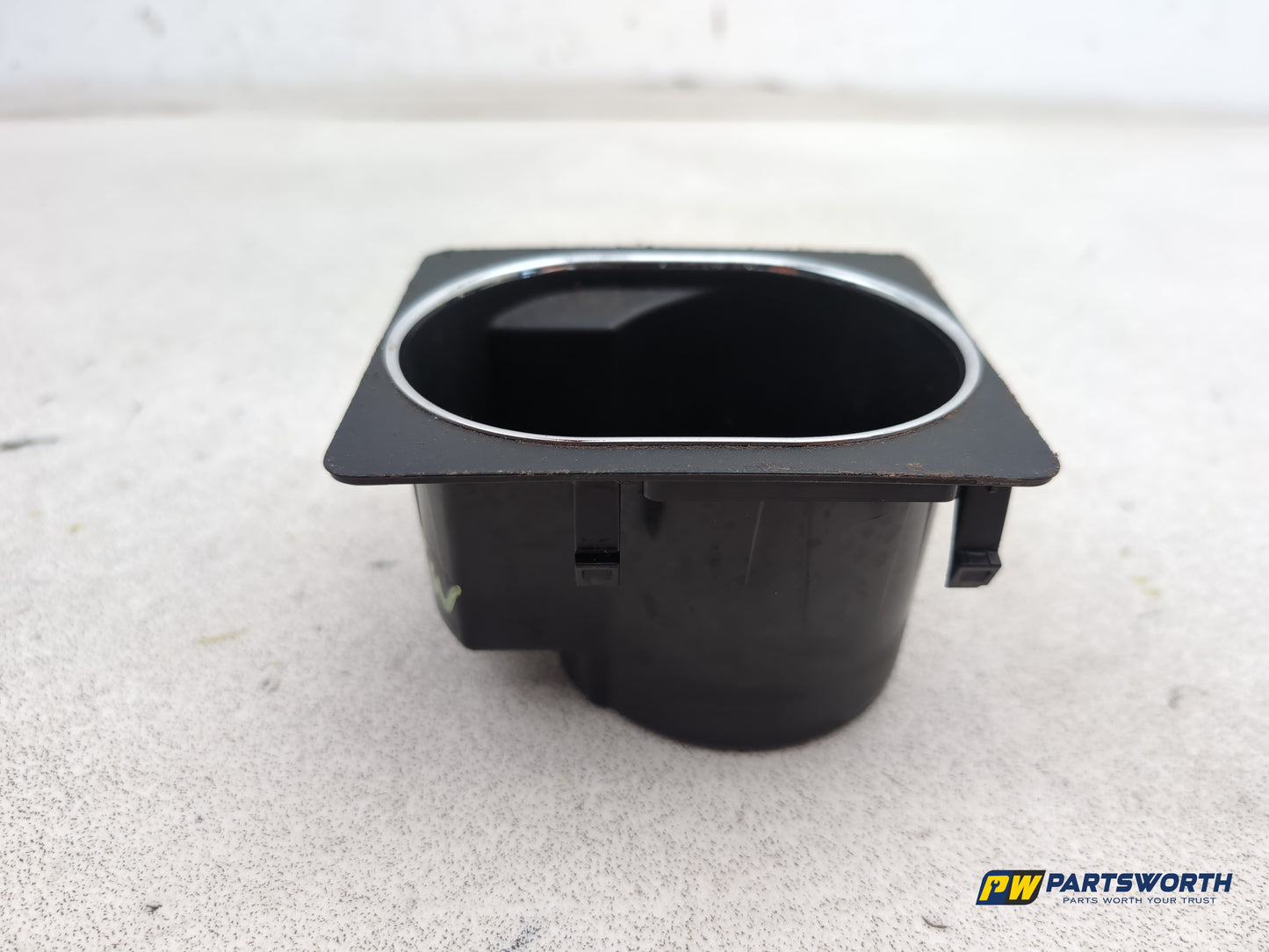 Mercedes-Benz B200 B-Class W245 Centre Console Cup Holder A1698130214 2005-2011 - photo 2