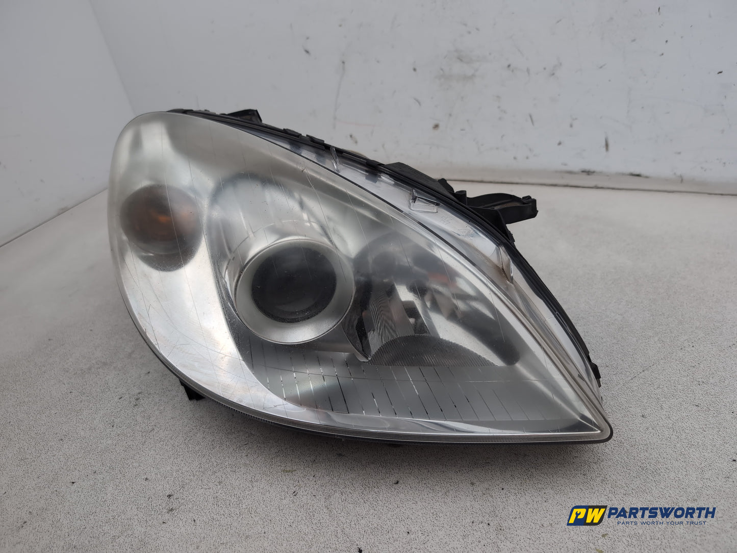 =Mercedes-Benz B200 B-Class W245 Headlight Headlamp Rh Driver Side A1698202661 - photo 2