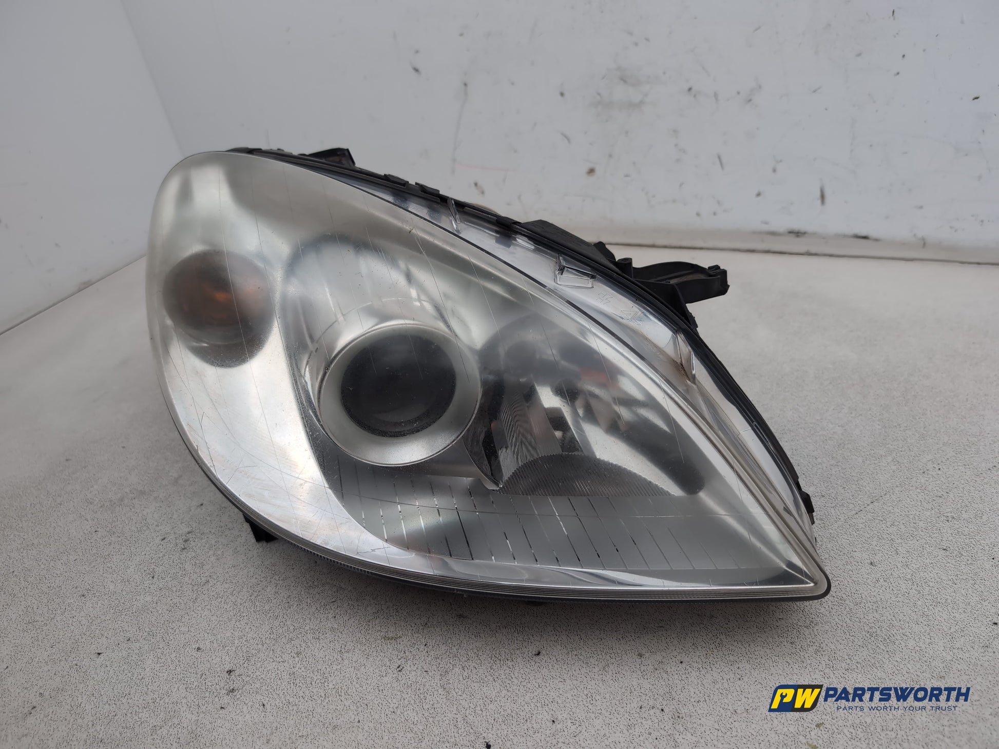 =Mercedes-Benz B200 B-Class W245 Headlight Headlamp Rh Driver Side A1698202661 - photo 2