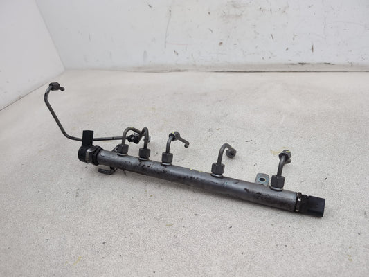Mercedes-Benz B200 B-Class W245 2.0l Diesel Fuel Rail A6400702395 2005-2011 - photo 2