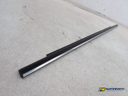 Mercedes-Benz B200 B-Class W245 Rear Left Door Window Trim A1697351565 2005-2011 - photo 2