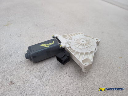 Mercedes-Benz B200 B-Class W245 Left Front Window Motor A1698204342 2005-2011 - photo 2