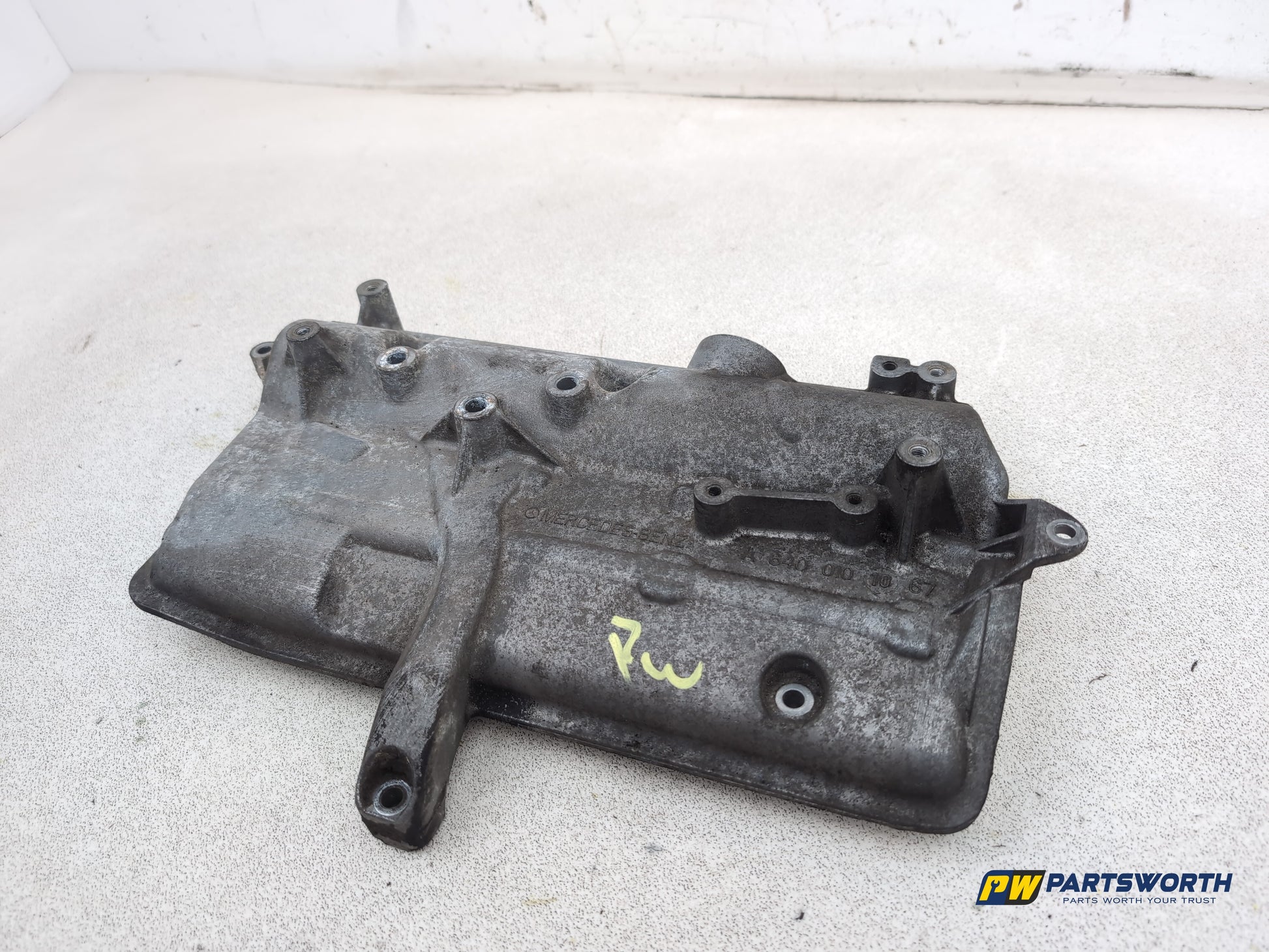 Mercedes-Benz B200 B-Class W245 2.0l Diesel Engine Valve Cover Case A6400101067 - photo 2
