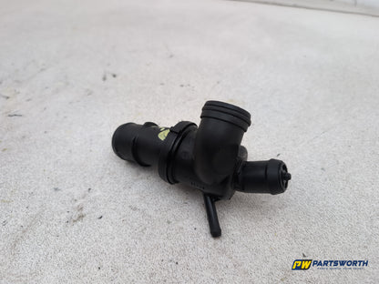 Mercedes-Benz B200 B-Class W245 2.0l Diesel Thermostat Housing A6402000515 - photo 2