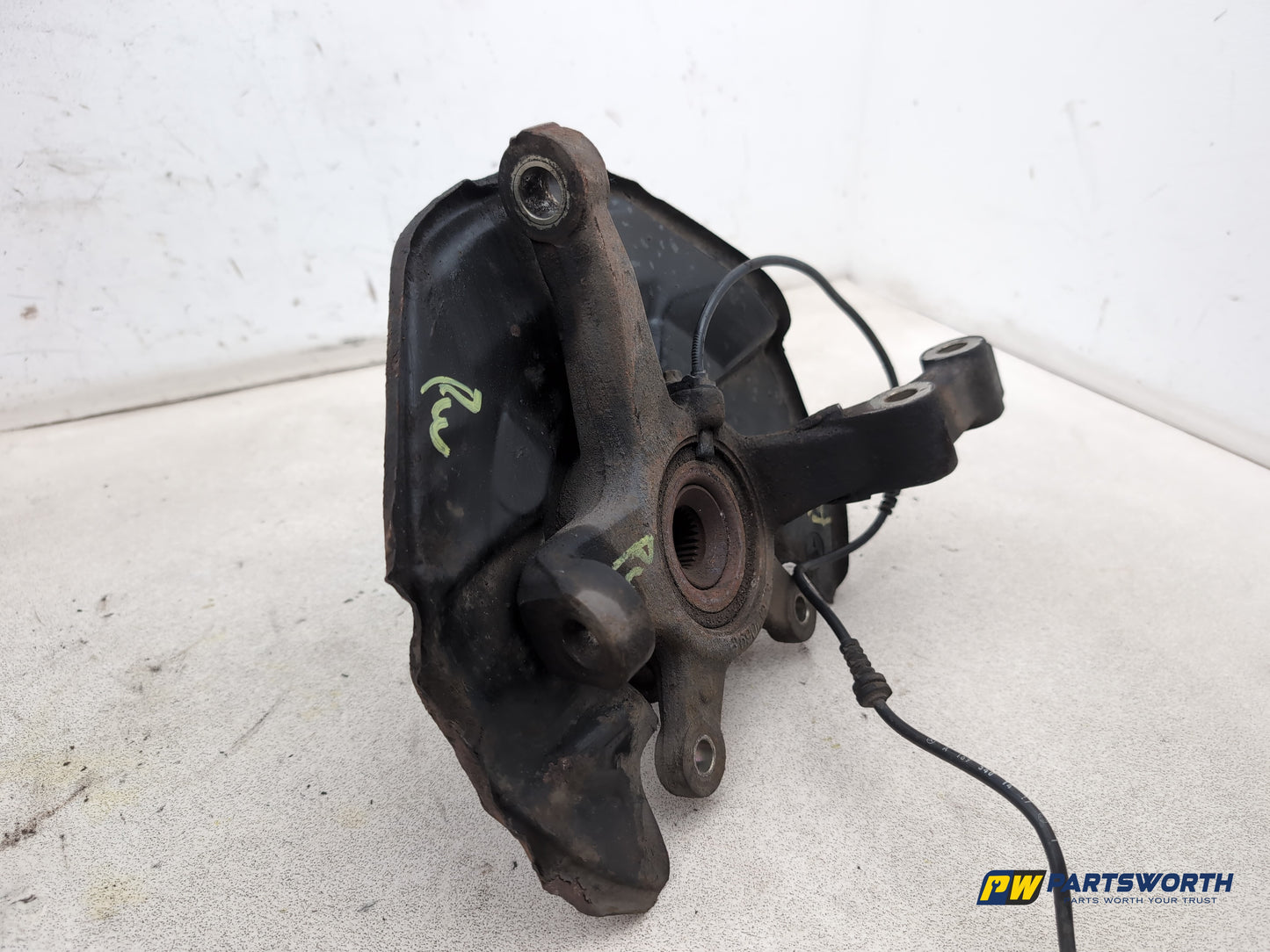 Mercedes-Benz B200 B-Class W245 2.0l Diesel Wheel Hub Front Rh Driver Side - photo 8