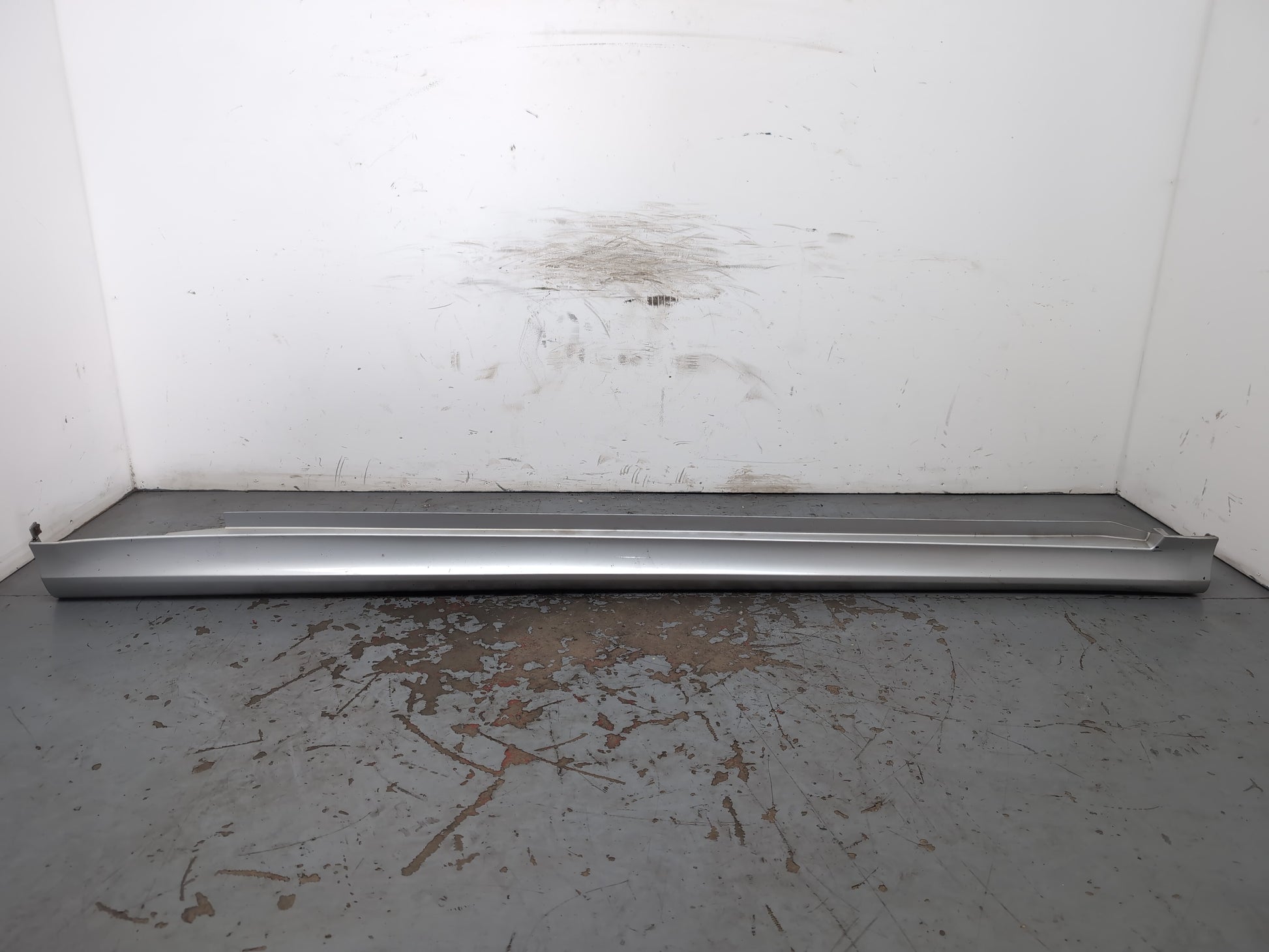 Mercedes-Benz B200 Sport B-Class W245 Mpv Side Skirt Lh Passenger Side Silver - photo 2