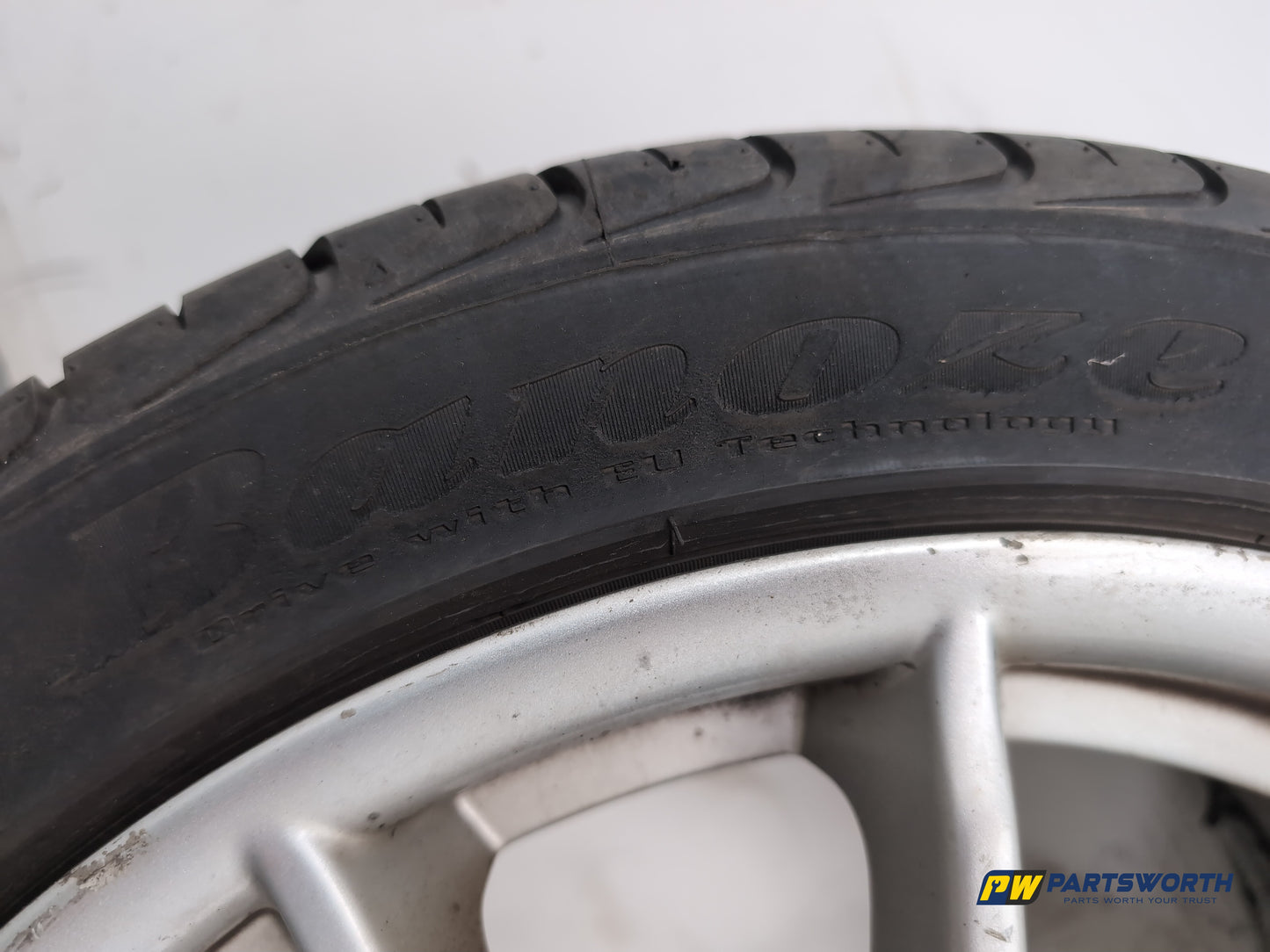 Mercedes-Benz B200 B-Class W245 Wheel With Tyre 215/45 R17 A1694012602 - photo 8