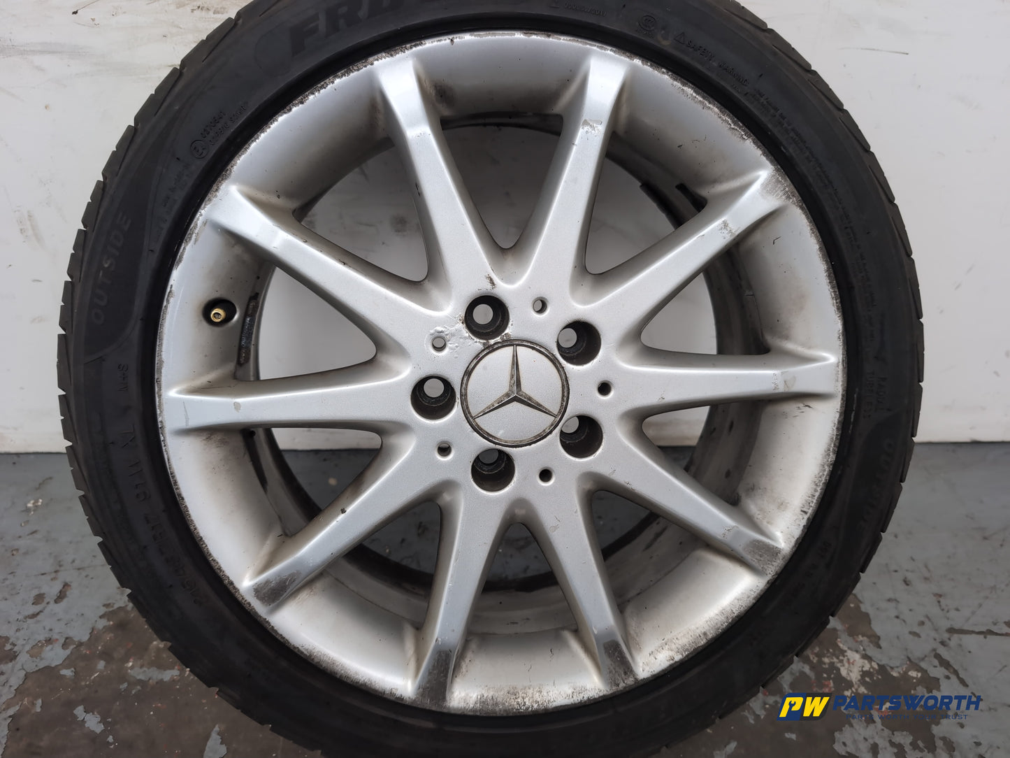 Mercedes-Benz B200 B-Class W245 Wheel With Tyre 215/45 R17 A1694010702 - photo 2