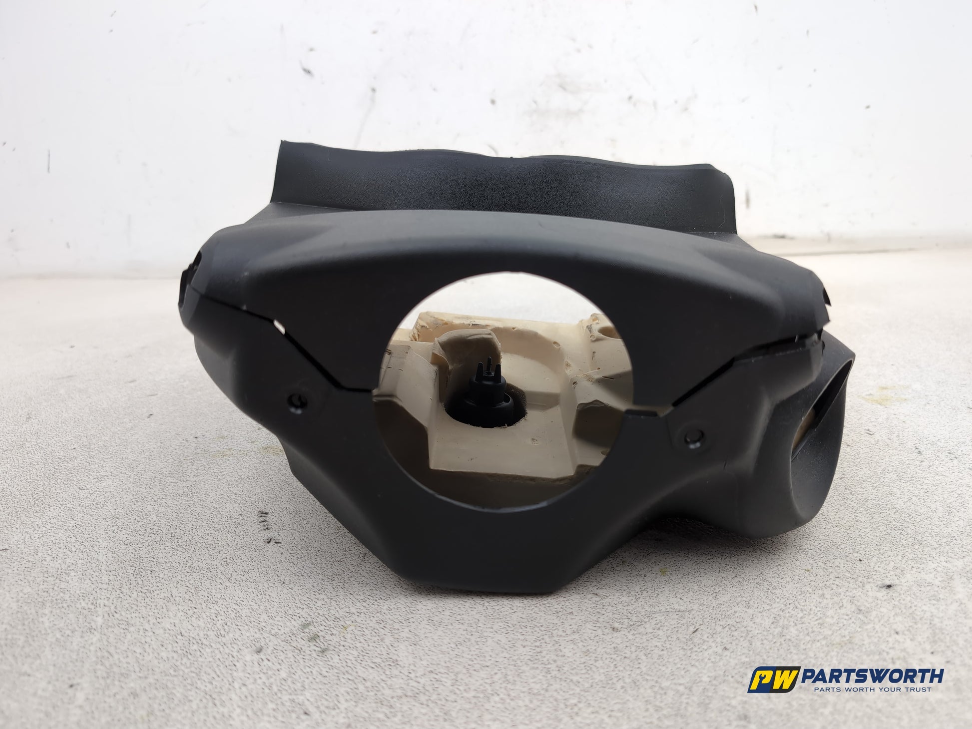 Vauxhall Corsa Se Steering Column Shroud Upper And Lower 13205061 2006-2014 - photo 2