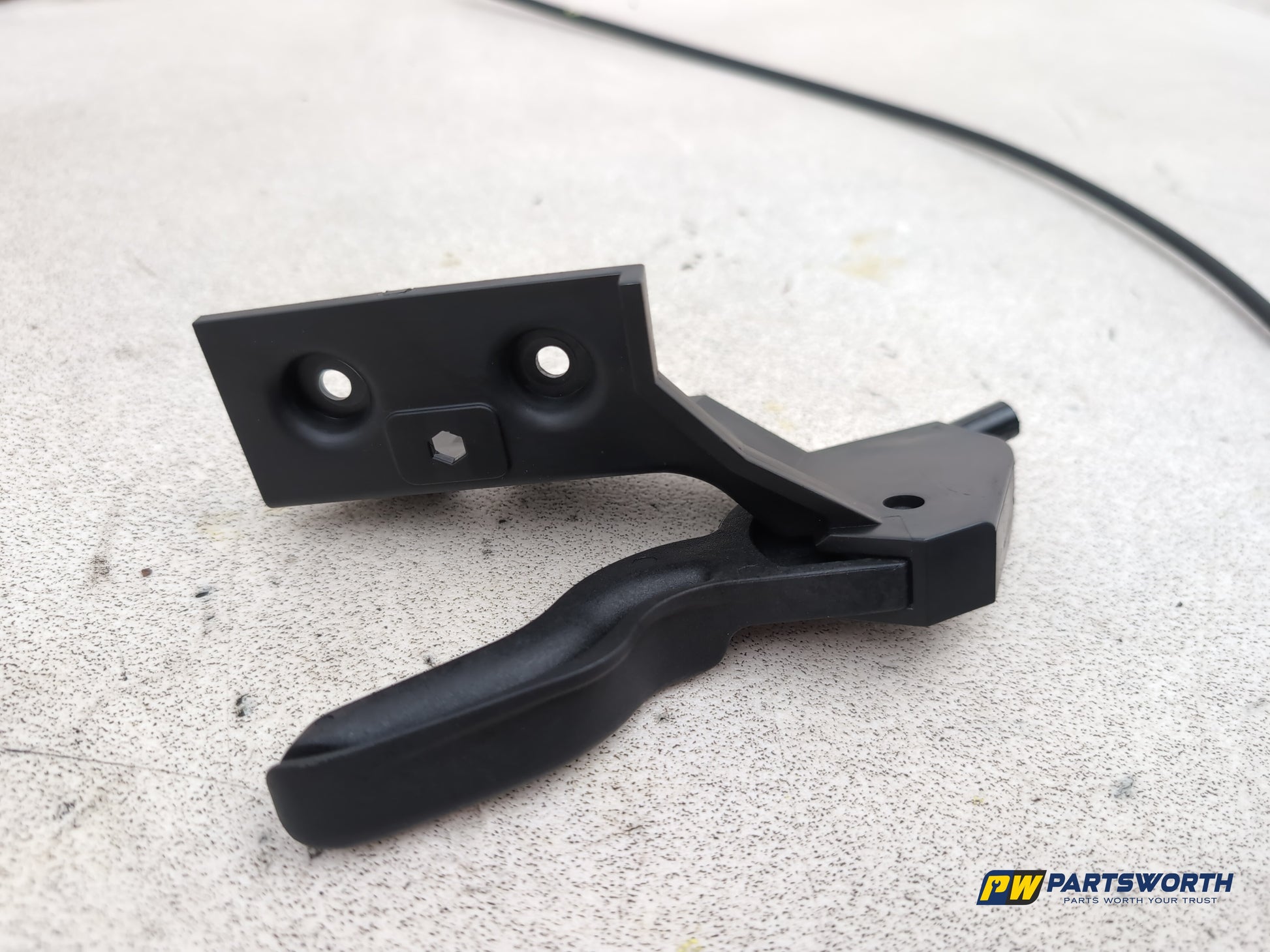 Vauxhall Corsa Se Bonnet Release Lever And Cable 13186909 2006-2014 - photo 2