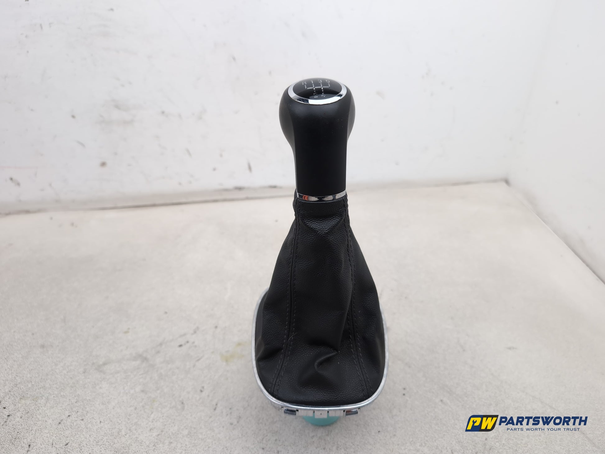 Vauxhall Corsa Se Gear Lever Gaiter And Knob 2006-2014 - photo 2
