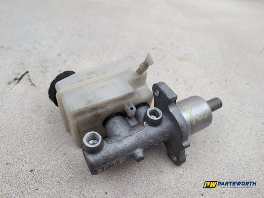 Brake Master Cylinder Assembly 2