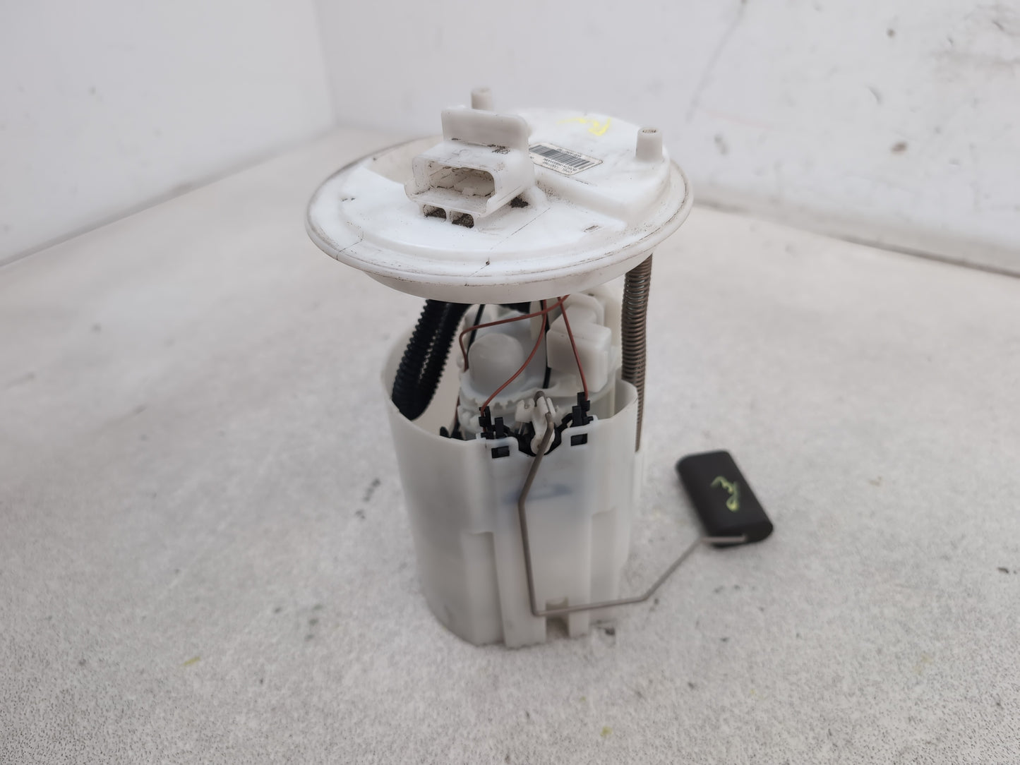 Vauxhall Corsa Se 1.2l Petrol In Tank Fuel Pump 13327783 2006-2014 - photo 2