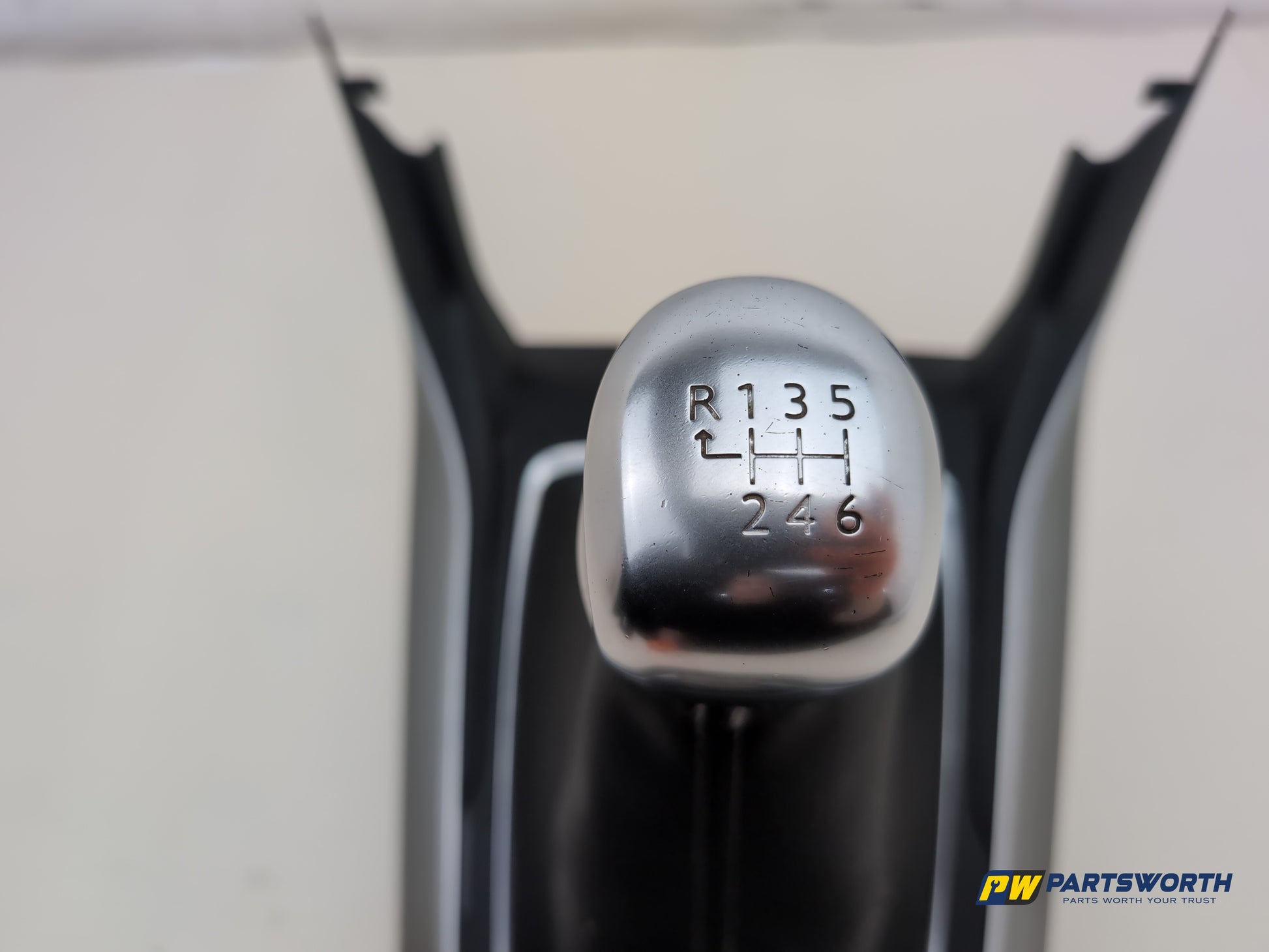 Peugeot 308 Allure Blue Hdi Centre Console Trim With Gear Shif Gaiter And Knob - photo 2