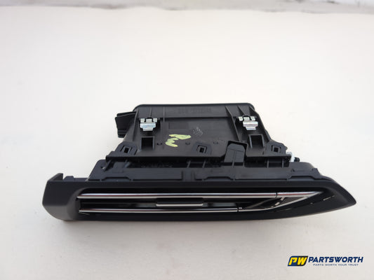 Peugeot 308 Allure Blue Hdi Front Passenger Dashboard Air Vent 96778766 - photo 2