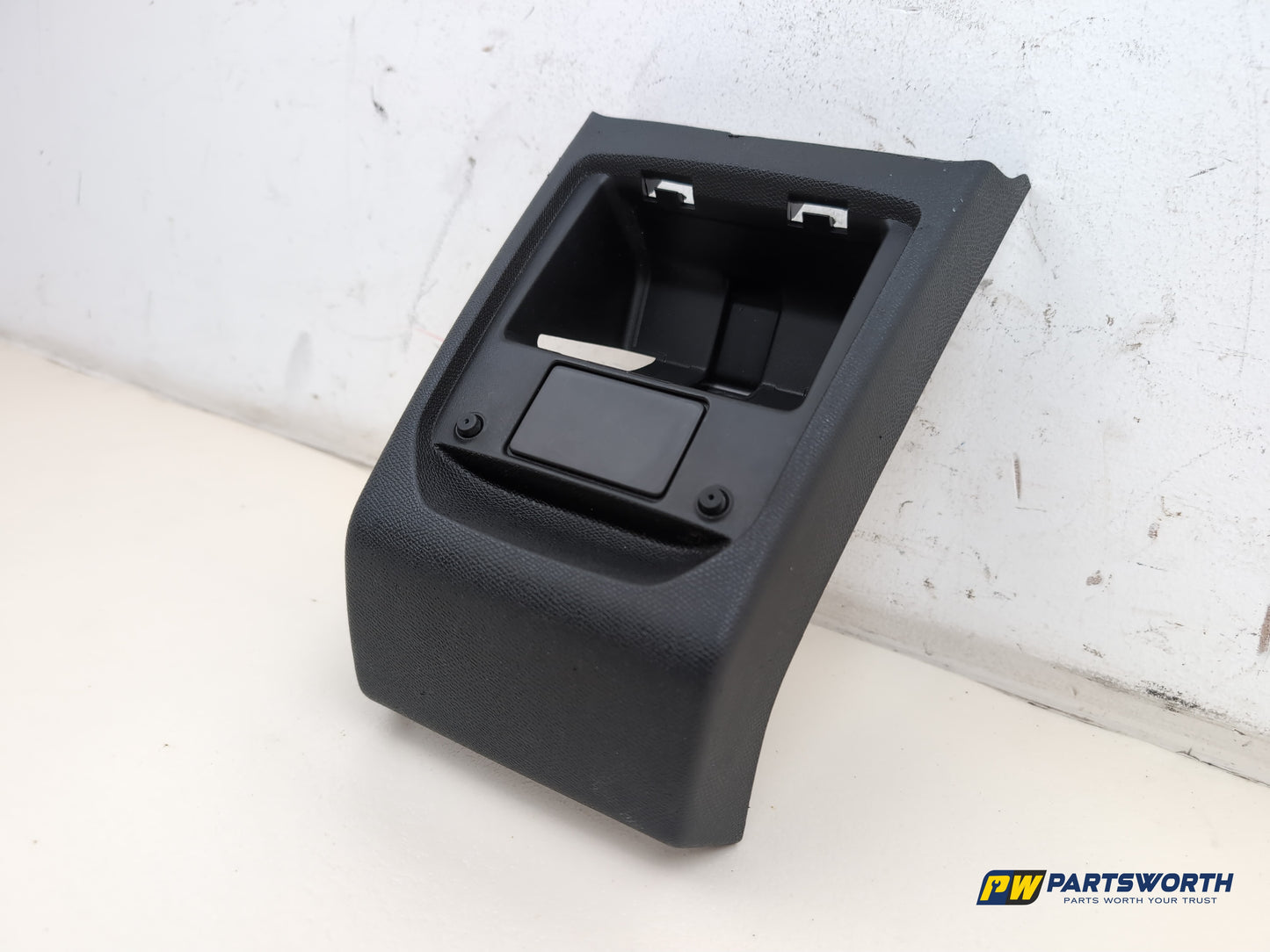Peugeot 308 Allure Blue Hdi Rear Centre Console Trim 9800052377 2013-2021 - photo 2
