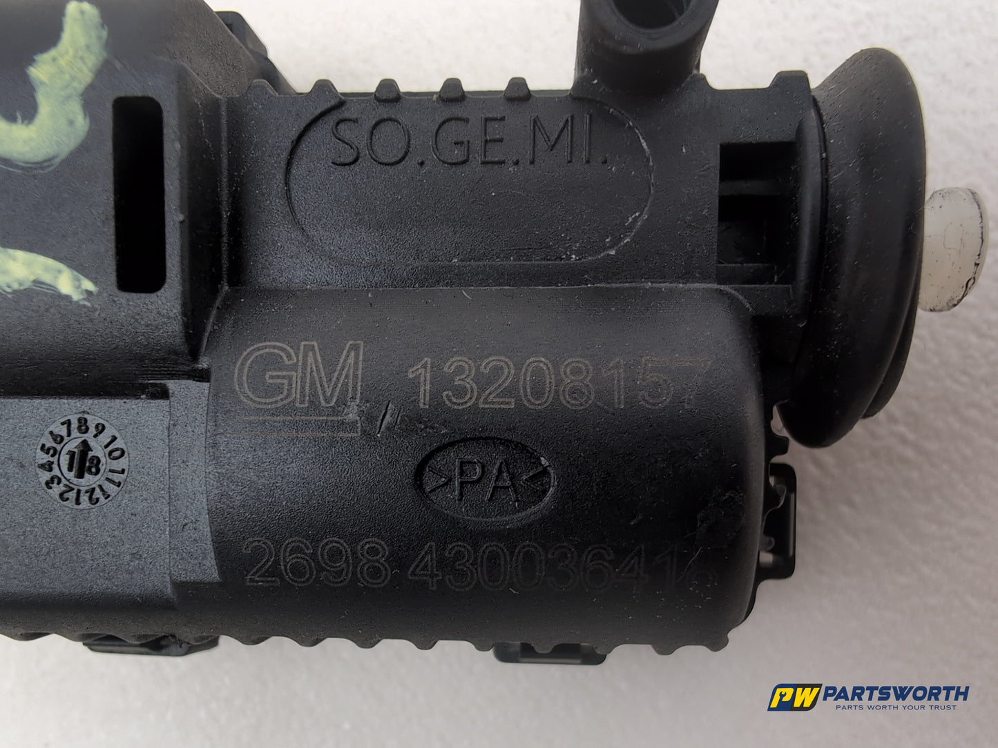 Vauxhall Corsa Se 1.2l Petrol Fuel Flap Motor 13208157 2006-2014 - photo 2