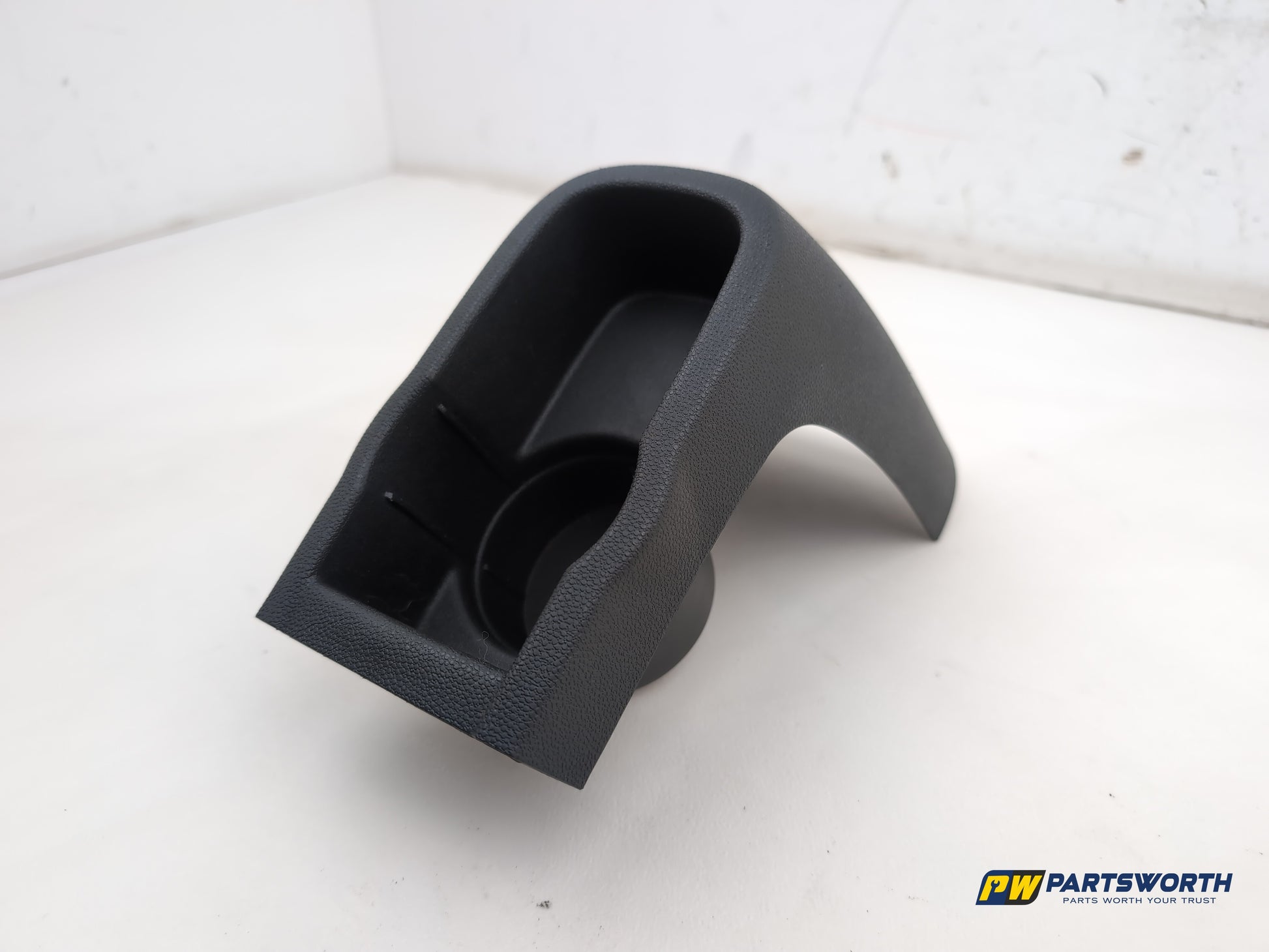 Vauxhall Corsa Se Rear Centre Console Cup Holder 460029937 2006-2014 - photo 2