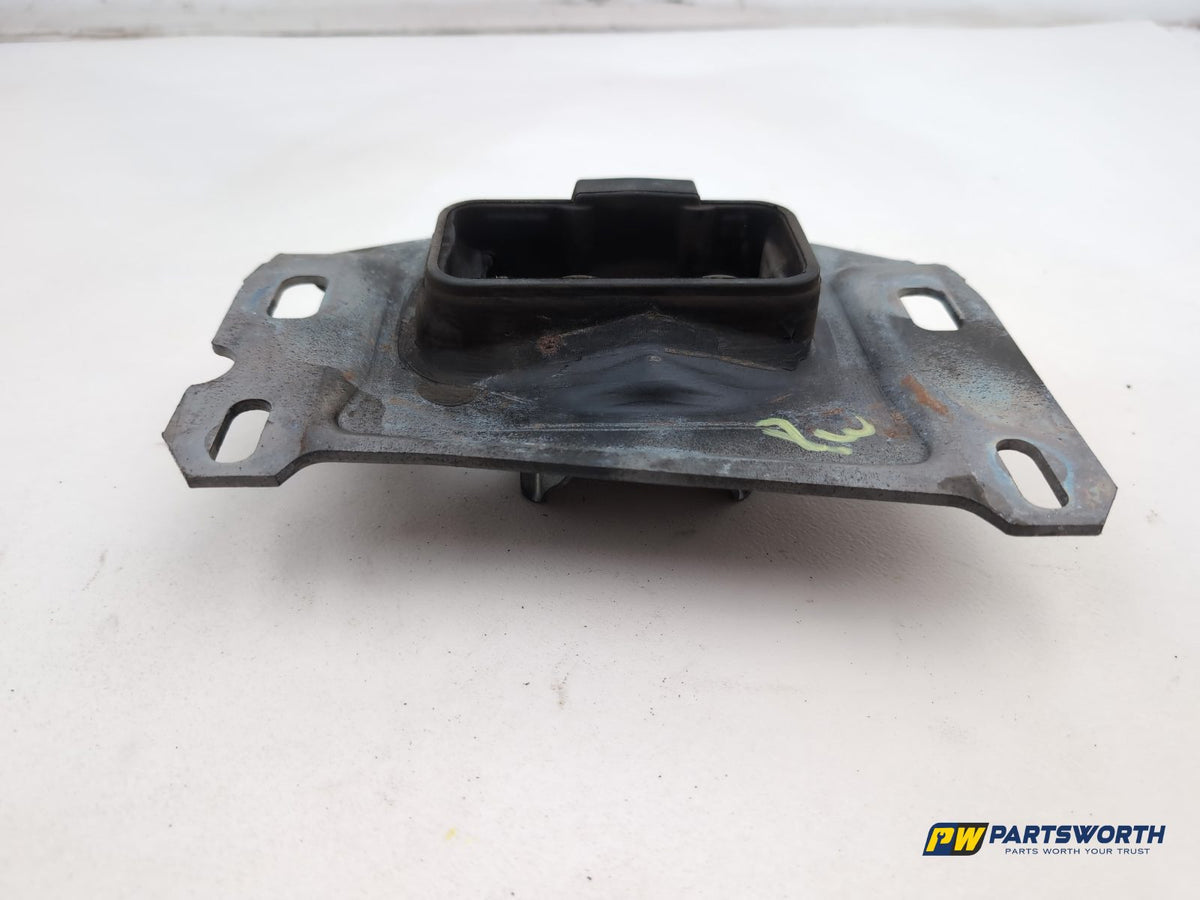 Engine Mounting Bracket 2