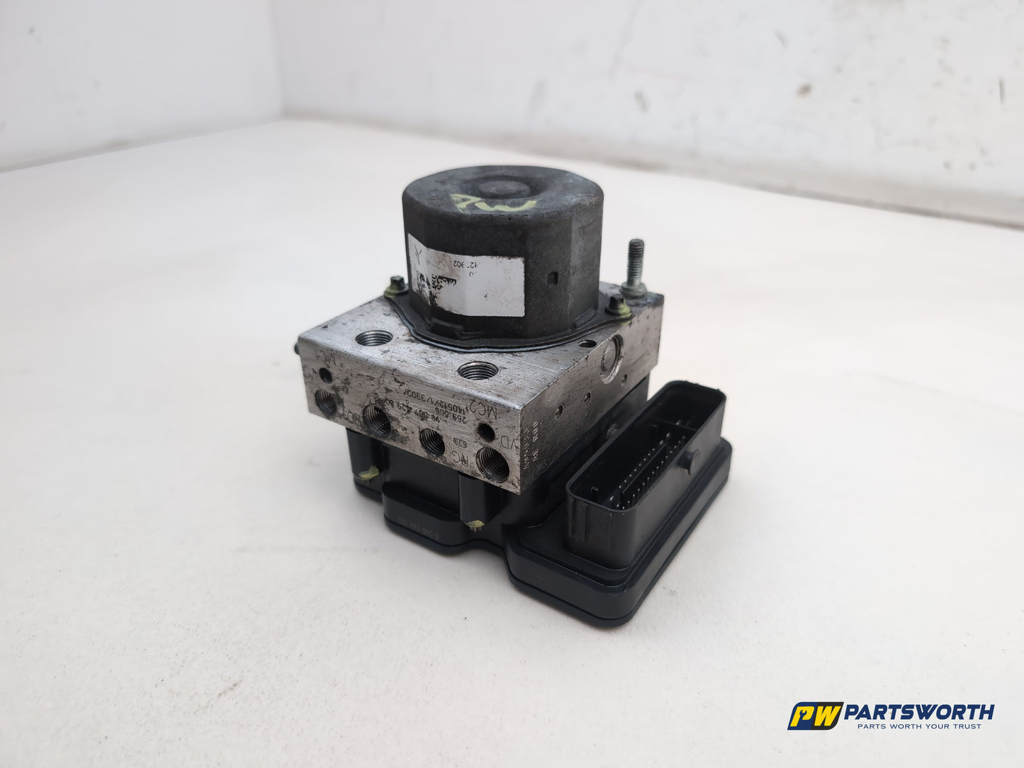 Peugeot 308 Allure Blue Hdi 1.6l Diesel Abs Pump 2265106481 2013-2021 - photo 2