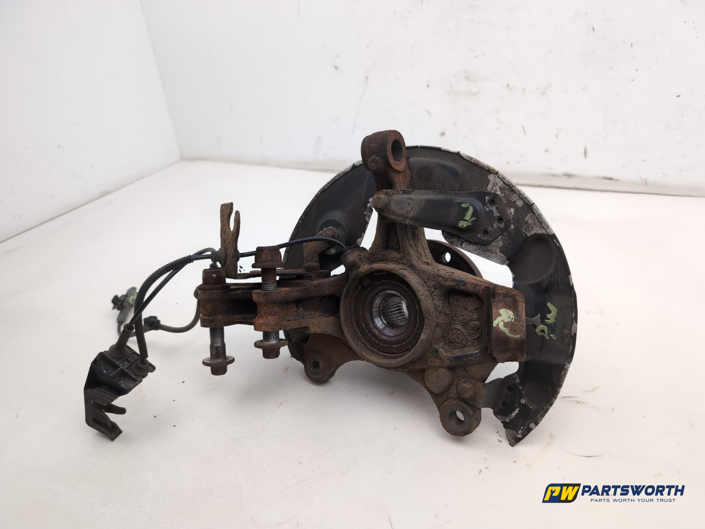 Peugeot 308 Allure Blue Hdi Wheel Hub Front Rh Driver Side 2013-2021 - photo 2