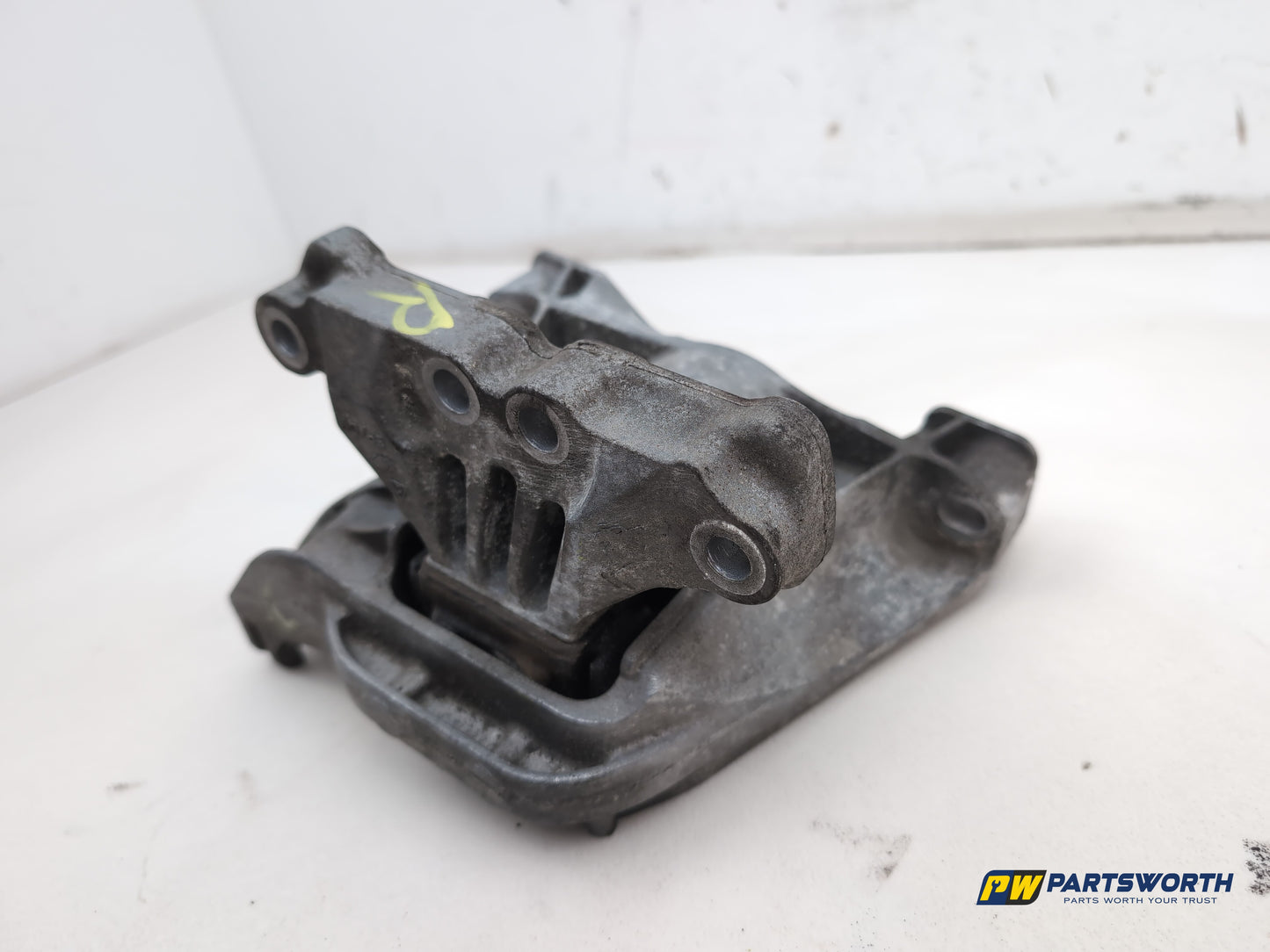 Peugeot 308 Allure Hdi 1.6l Diesel Engine Mount Right Side 4a103720 2013-2021 - photo 2