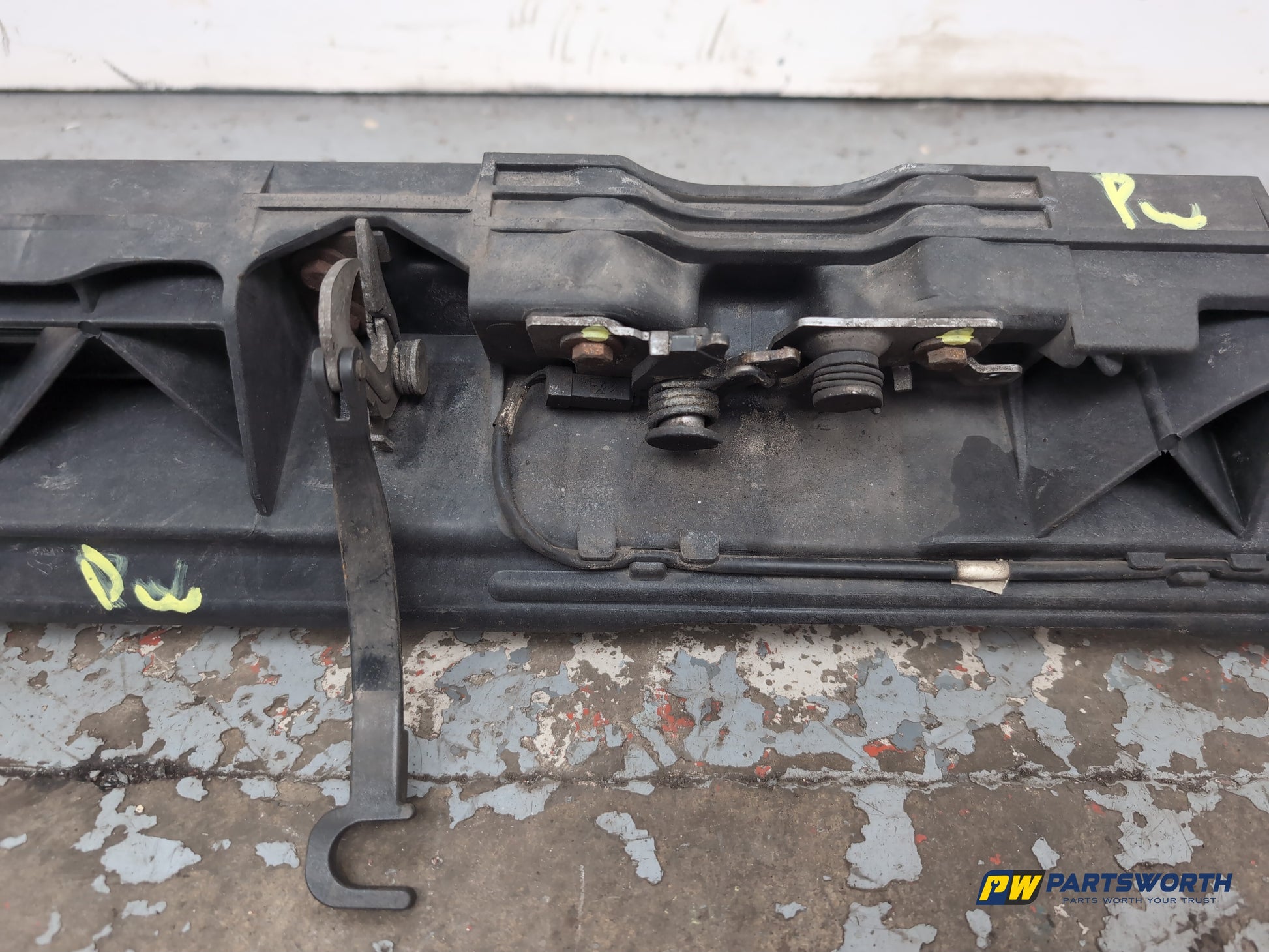 Peugeot 308 Allure Blue Hdi Front Slam Panel Bonnet Catch Latch 9807148180 - photo 10