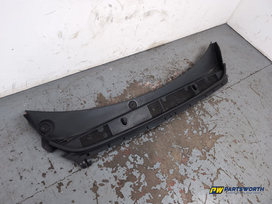 Peugeot 308 Allure Blue Hdi Scuttle Panel Cover Front Windscreen 98025371 - photo 2