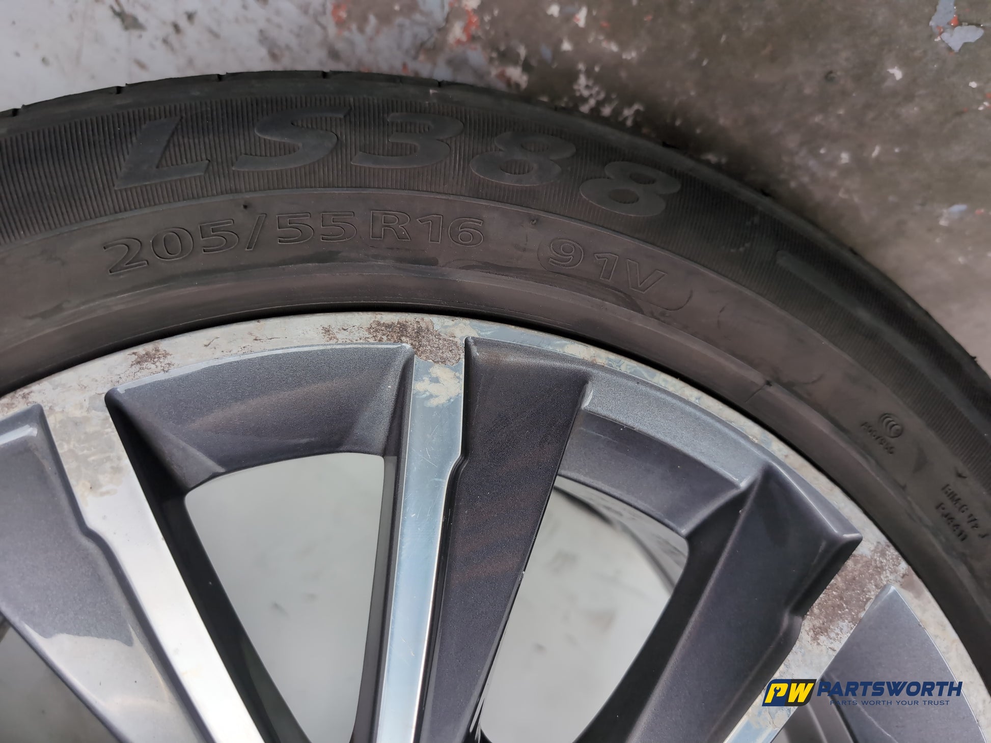 Wheel Road Alloy 8