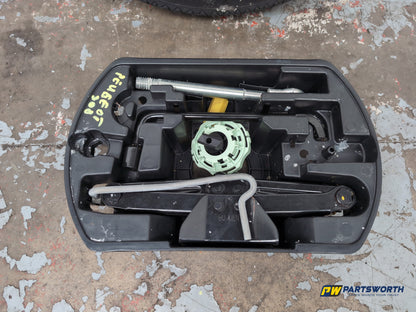 Peugeot 308 Allure Blue Hdi Space Saver Spare Wheel And Tool Kit 125/85 R16 - photo 8