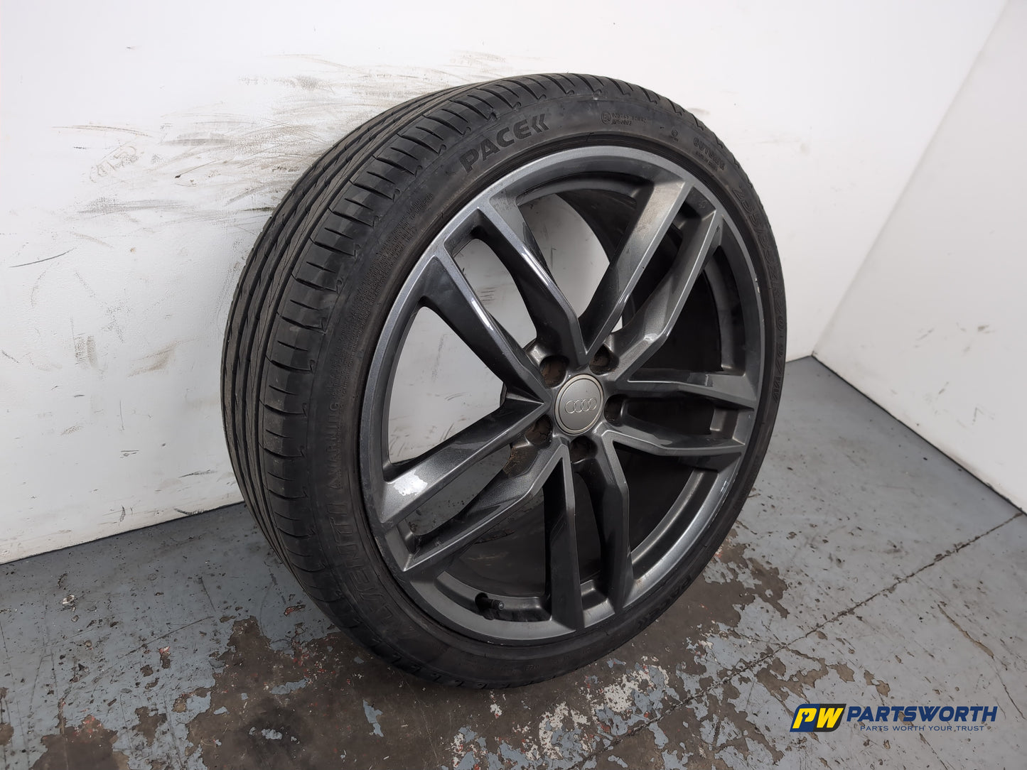 Audi A6 S Line Black Ed Tdi Quat Sa Wheel With Tyre 255/35 R20 4g9601025m - photo 2