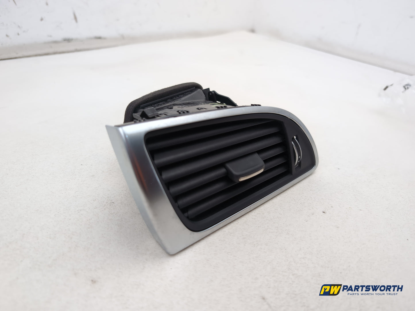 Audi A6 S Line Black Ed Tdi Quat Sa Dashboard Air Vent Front Left Side 4g2820901 - photo 2