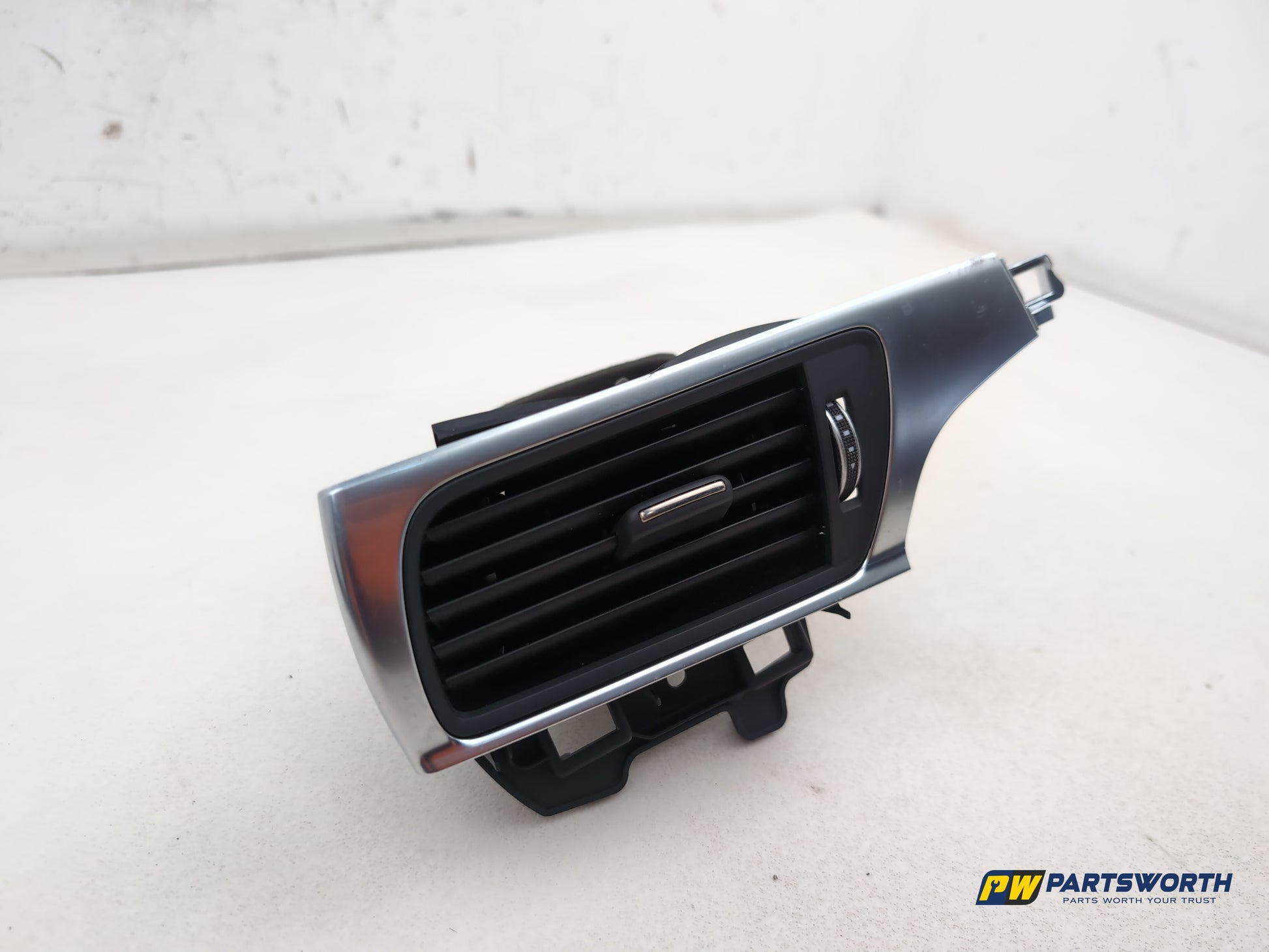 Audi A6 S Line Black Ed Tdi Quat Dashboard Air Vent Right Driver Side 4g2820902 - photo 8