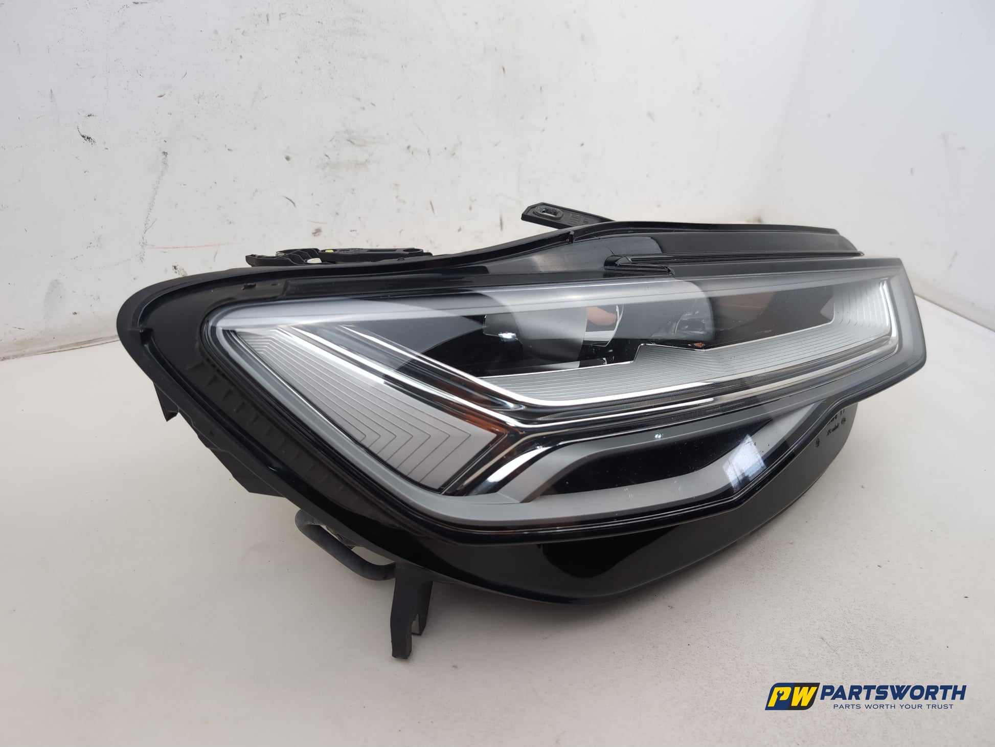 Headlamp RH 2