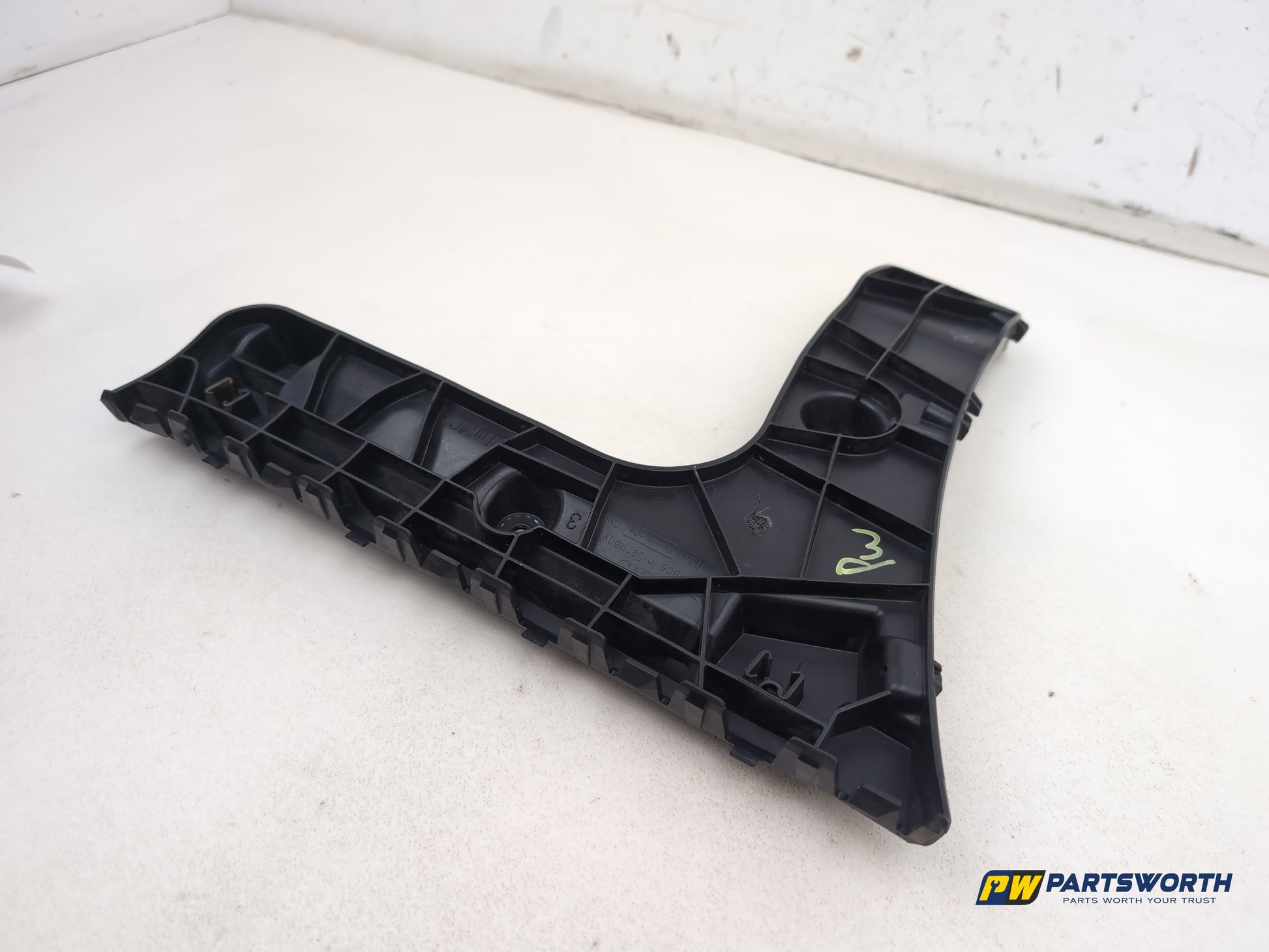 Audi A6 S Line Black Ed Tdi Quat Sa Left Rear Bumper Mounting Bracket 4g5807453c - photo 2