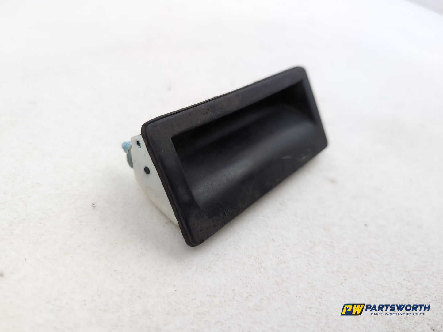 Audi A6 S Line Black Ed Tdi Tailgate Boot Open Release Handle Switch 5n0827566t - photo 2