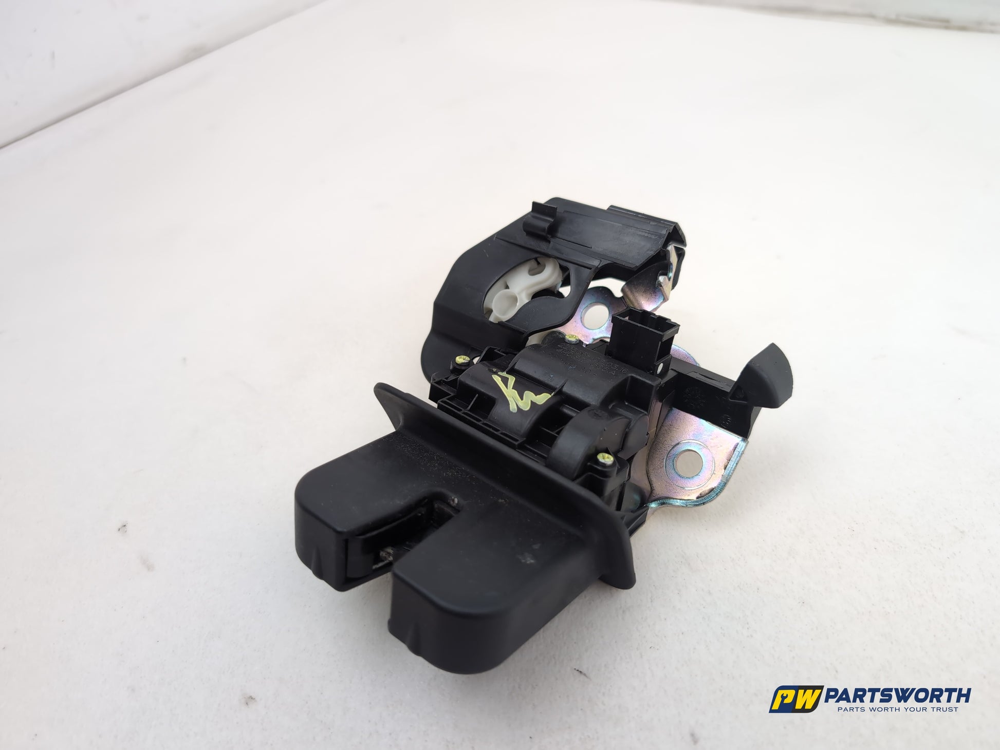 Audi A6 S Line Black Ed Tdi Quat Sa Boot Lid Lock Latch 4h0827505a 2011-2018 - photo 2