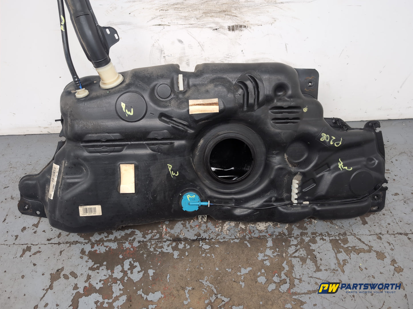 Peugeot 308 Allure Blue Hdi 1.6l Diesel Fuel Tank 9801649680 2013-2021 - photo 2